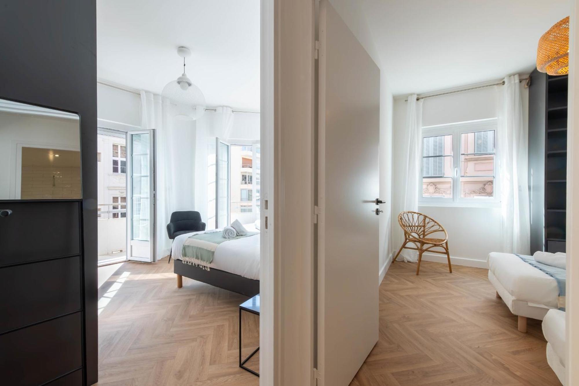 3-br In The Golden Square Apartment Cannes