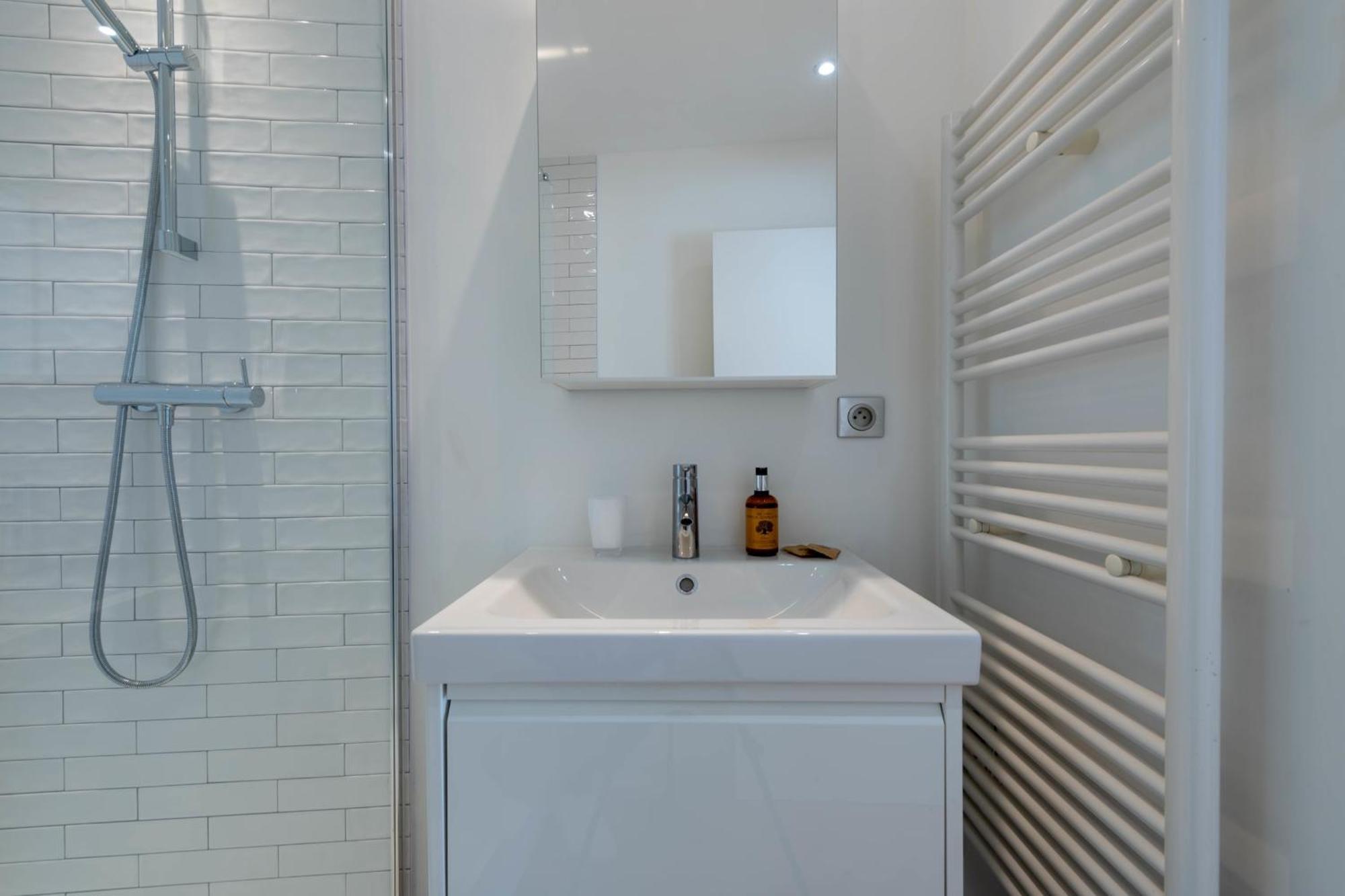 Apartment 3-br In The Golden Square Cannes