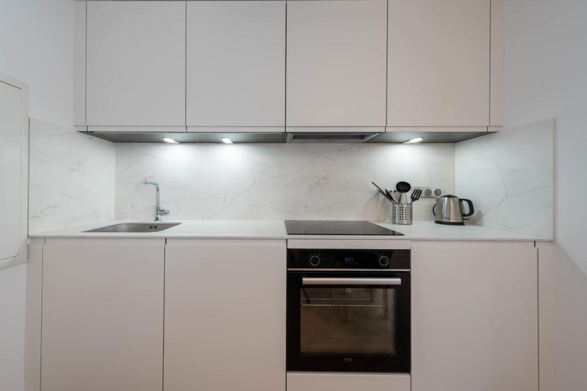 3-br In The Golden Square Apartment
