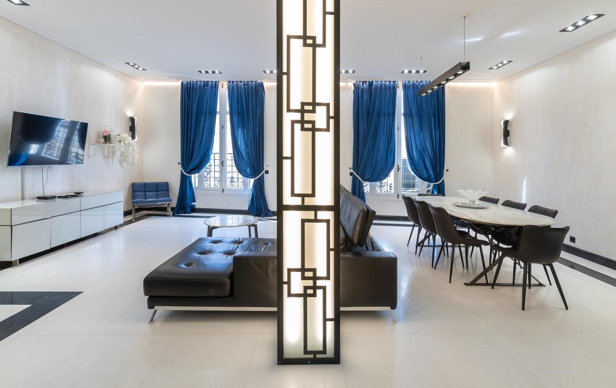 Apartment 110 M2 Golden Square, Renovated, 20metres Croisette, Parking Private