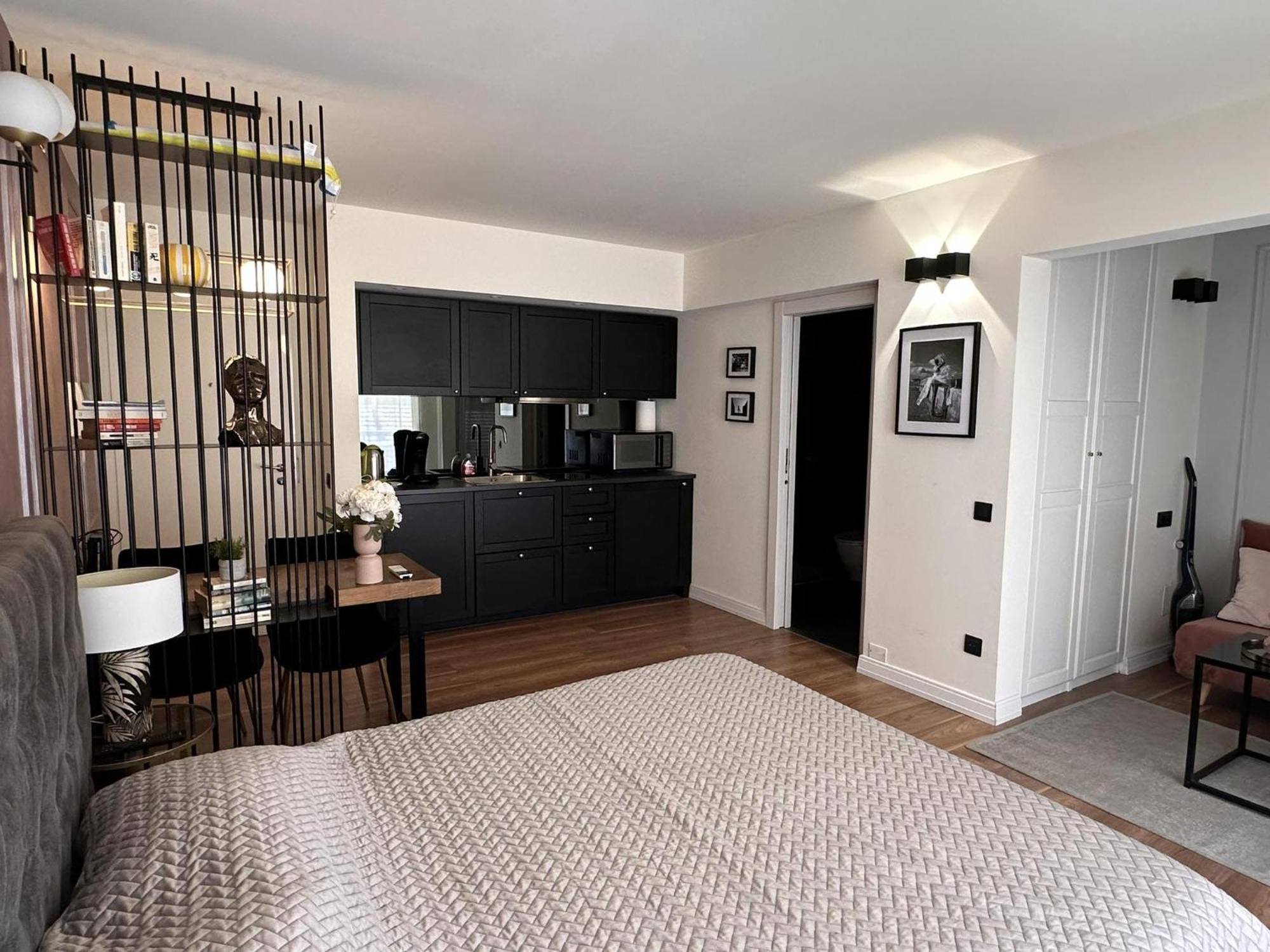 Modern In The Hearth Of Just A Few Steps From The Croisette Front And Shops - 2242 Apartment