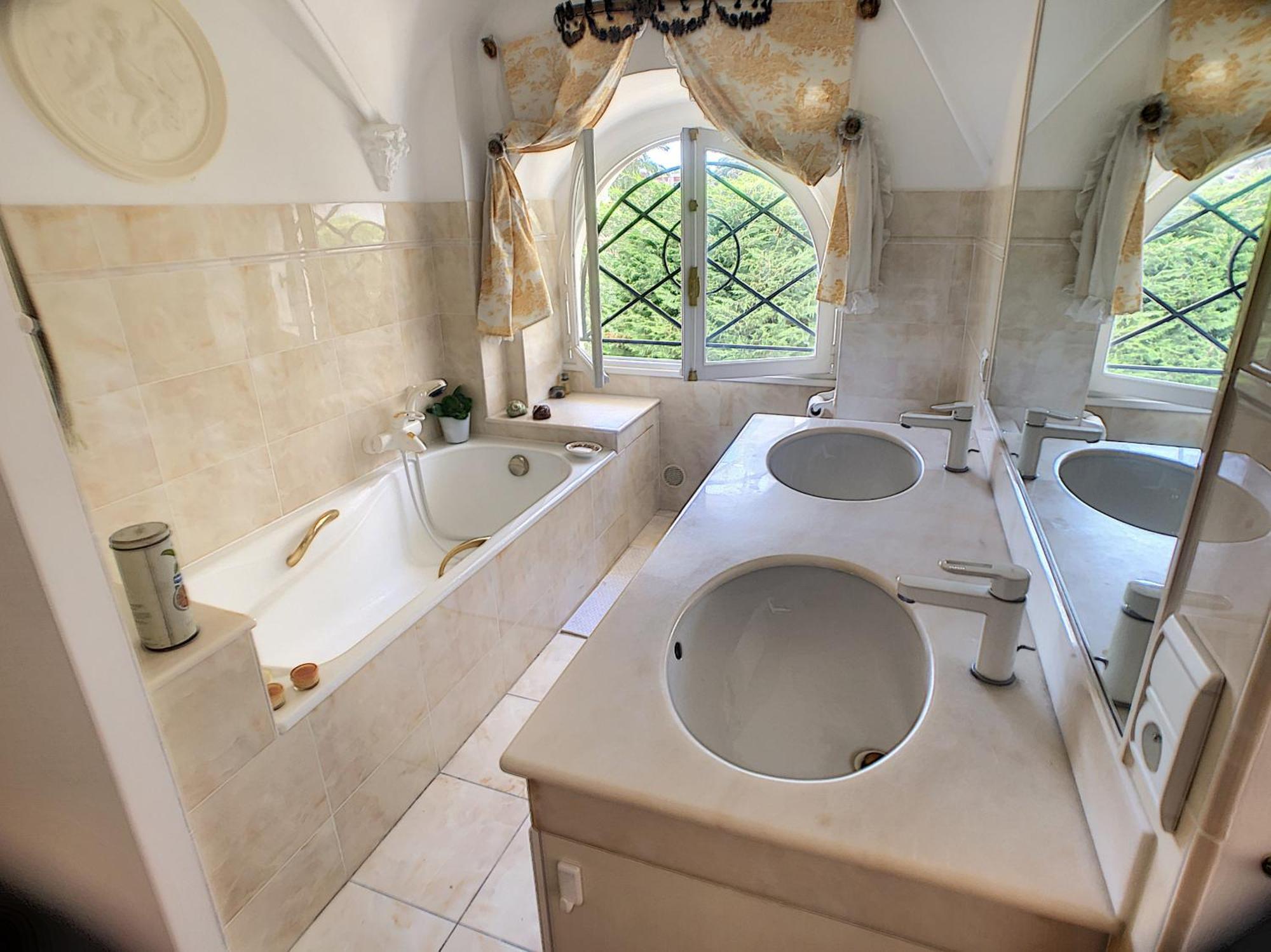 Apartment En Duplex 288l