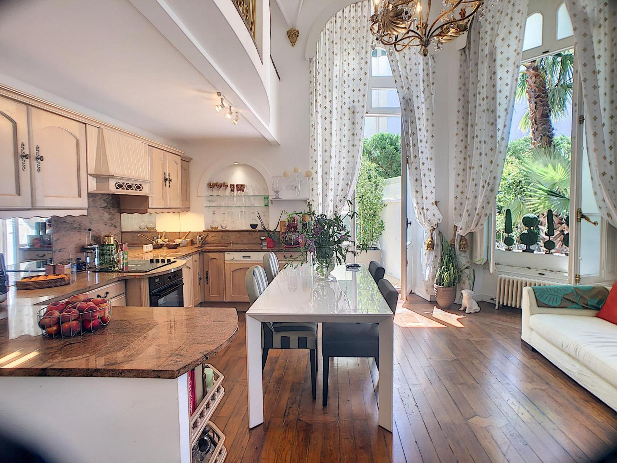 En Duplex 288l Apartment *