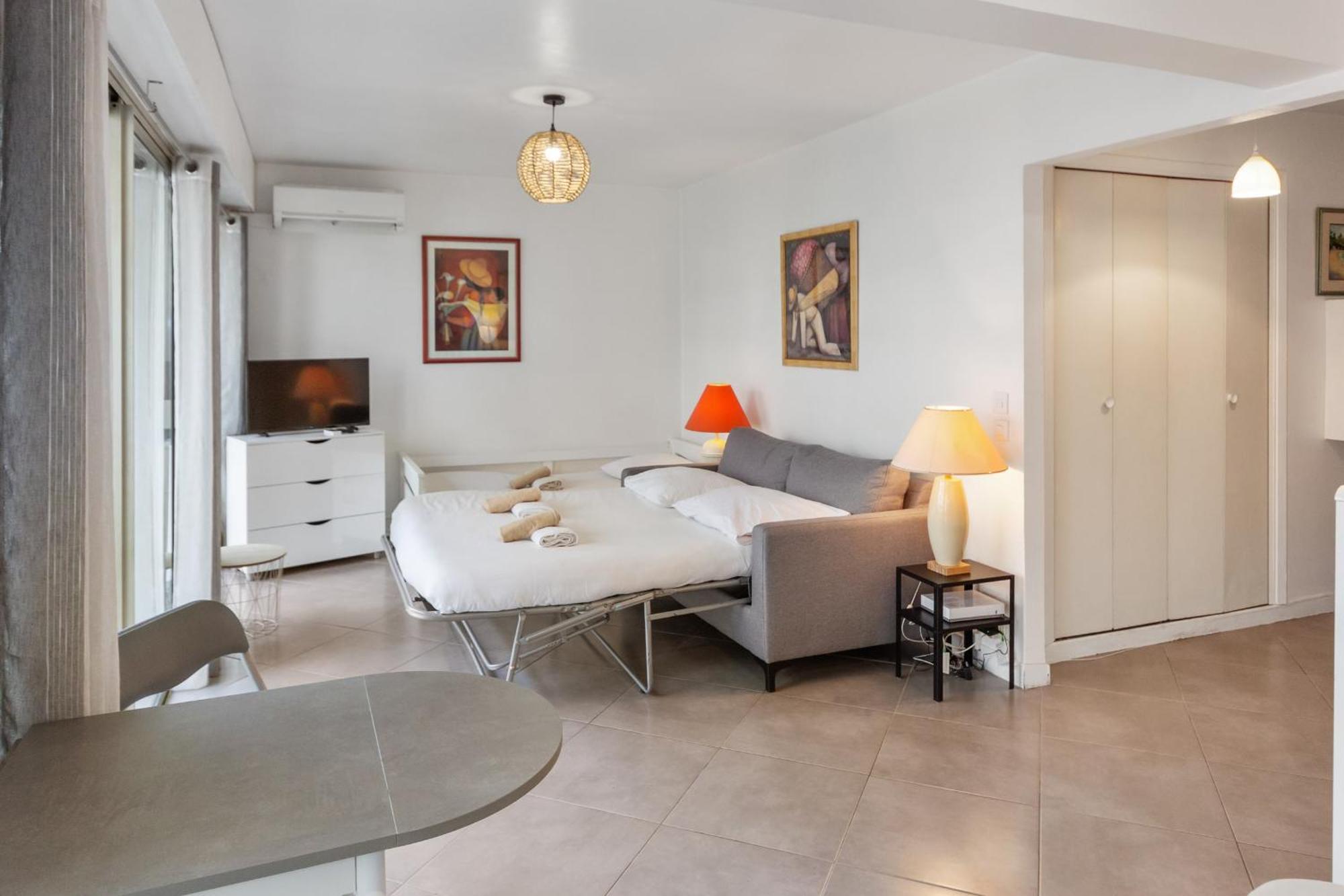 Apartment Le Vendome - Hypercentre - Ac - Terrace - Palais Of Festivals - Croisette *