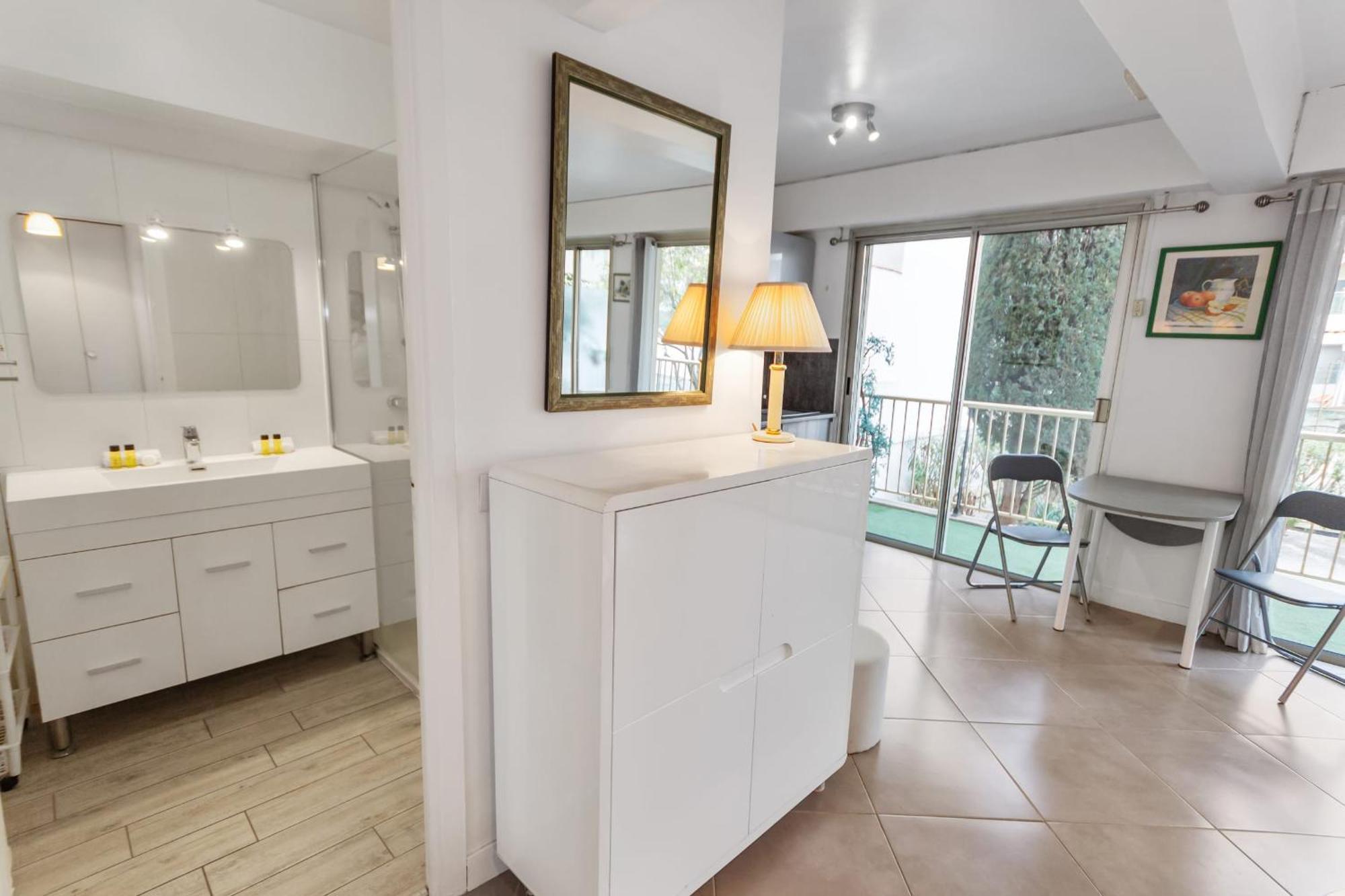 Apartment Le Vendome - Hypercentre - Ac - Terrace - Palais Of Festivals - Croisette Cannes
