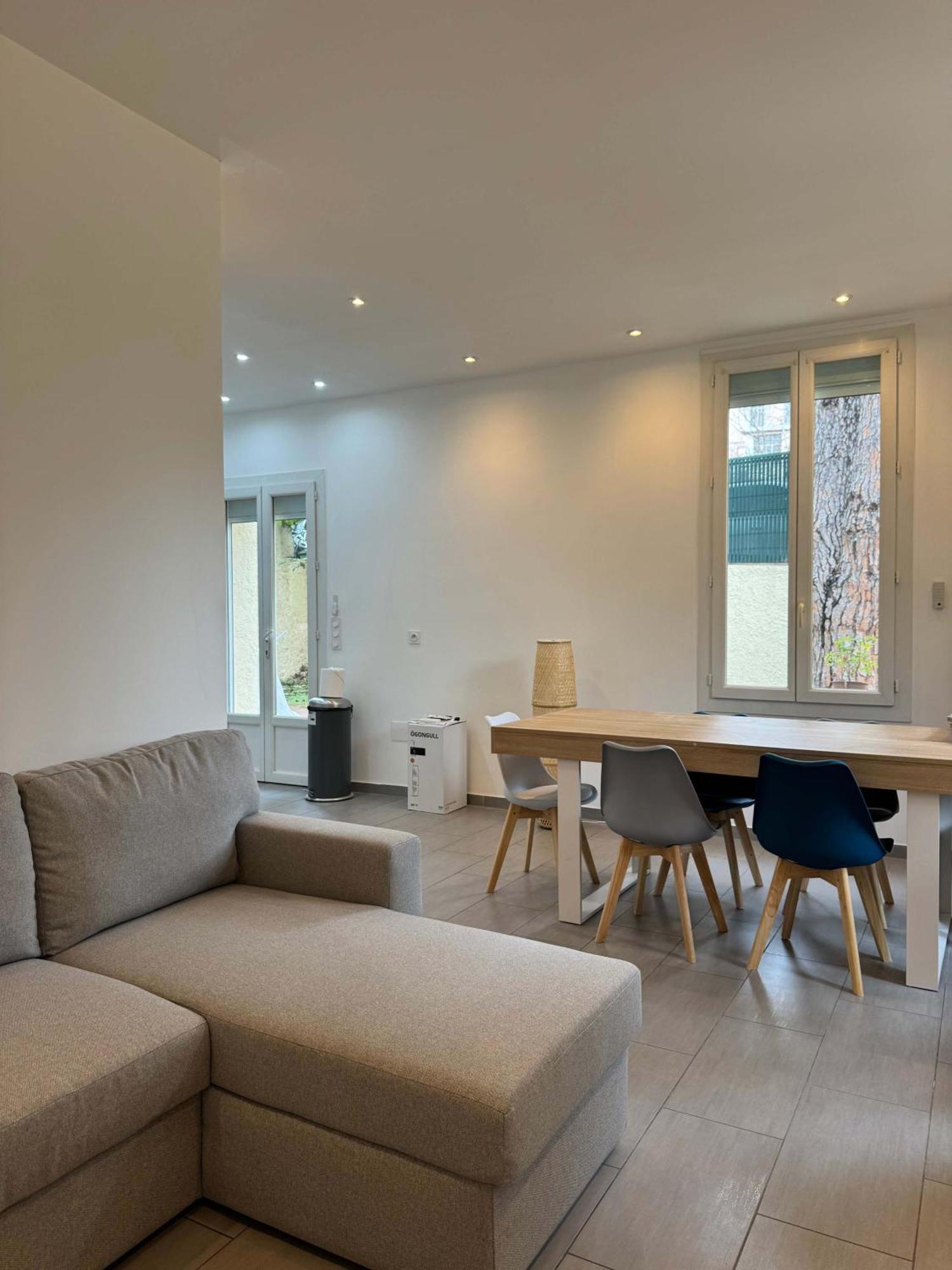 Rare - New In The Heart Of Cannes