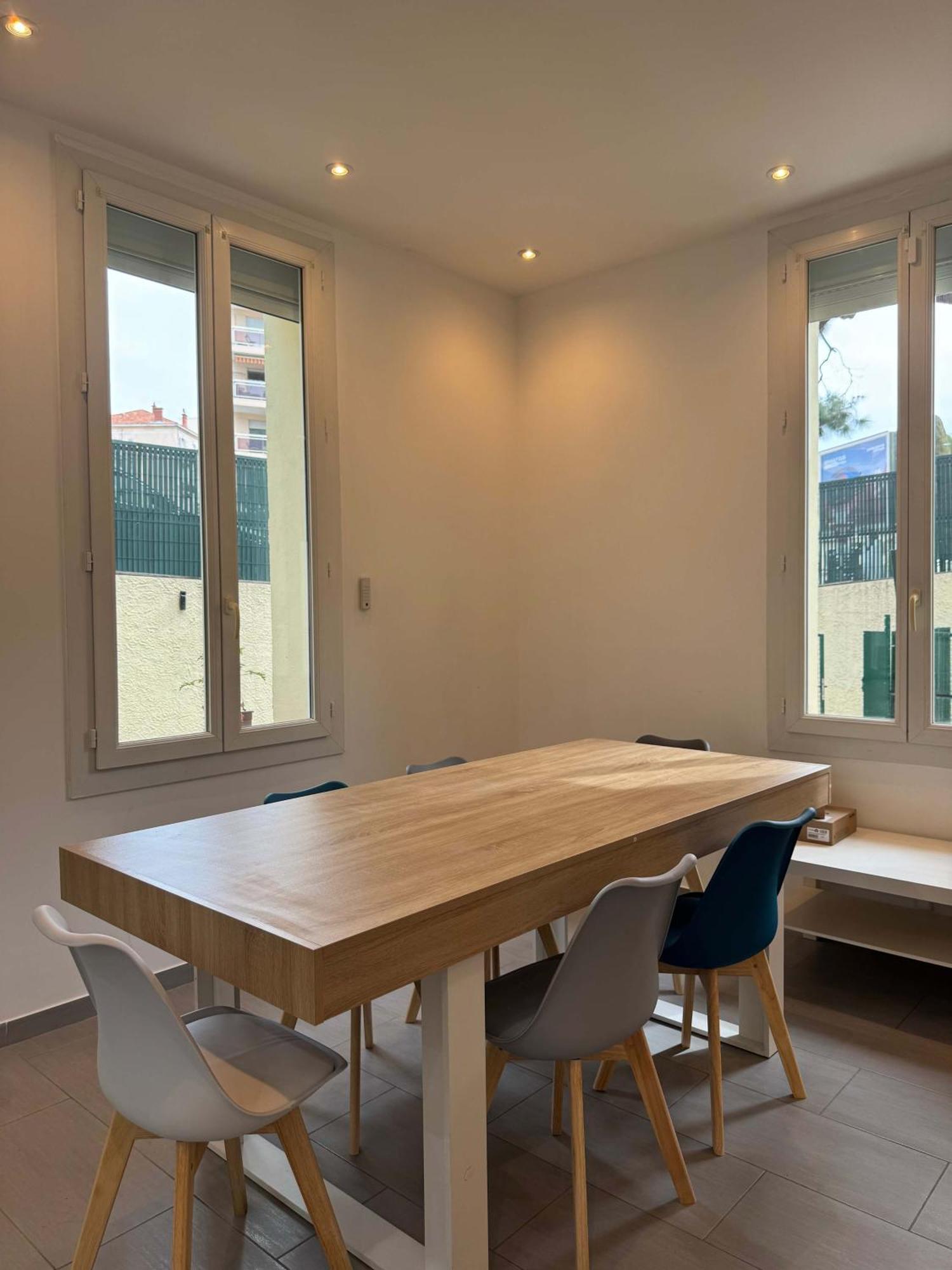 Rare - New In The Heart Of * Cannes