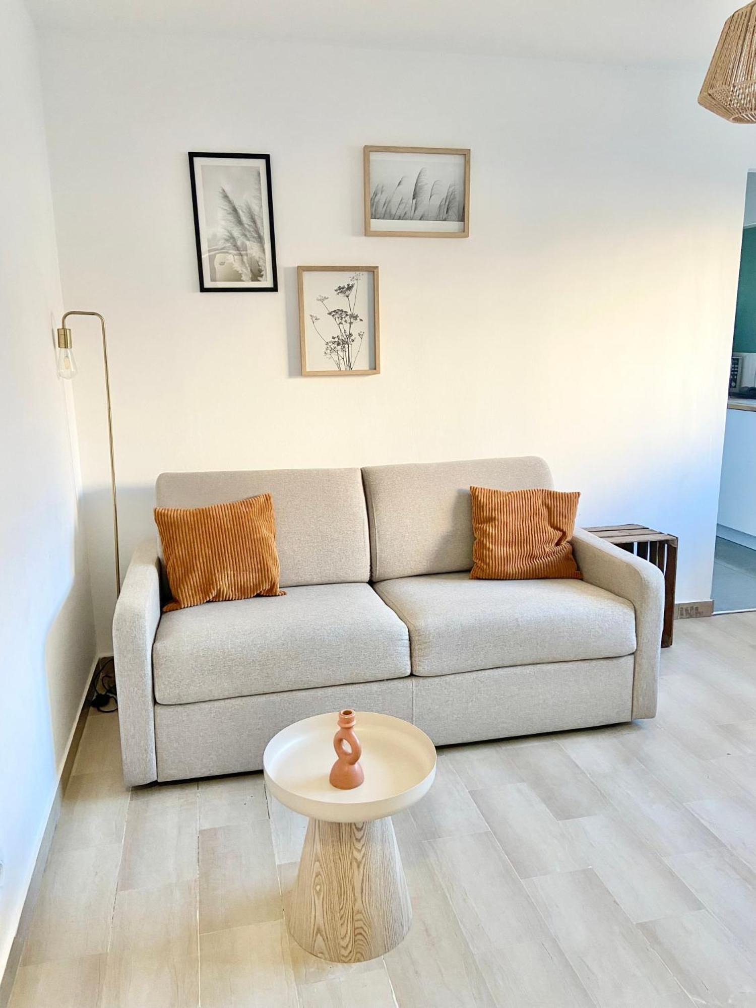 Excellent Emplacement: Plein Coeur De Ville, Croisette Et Rue D'antibes Cannes