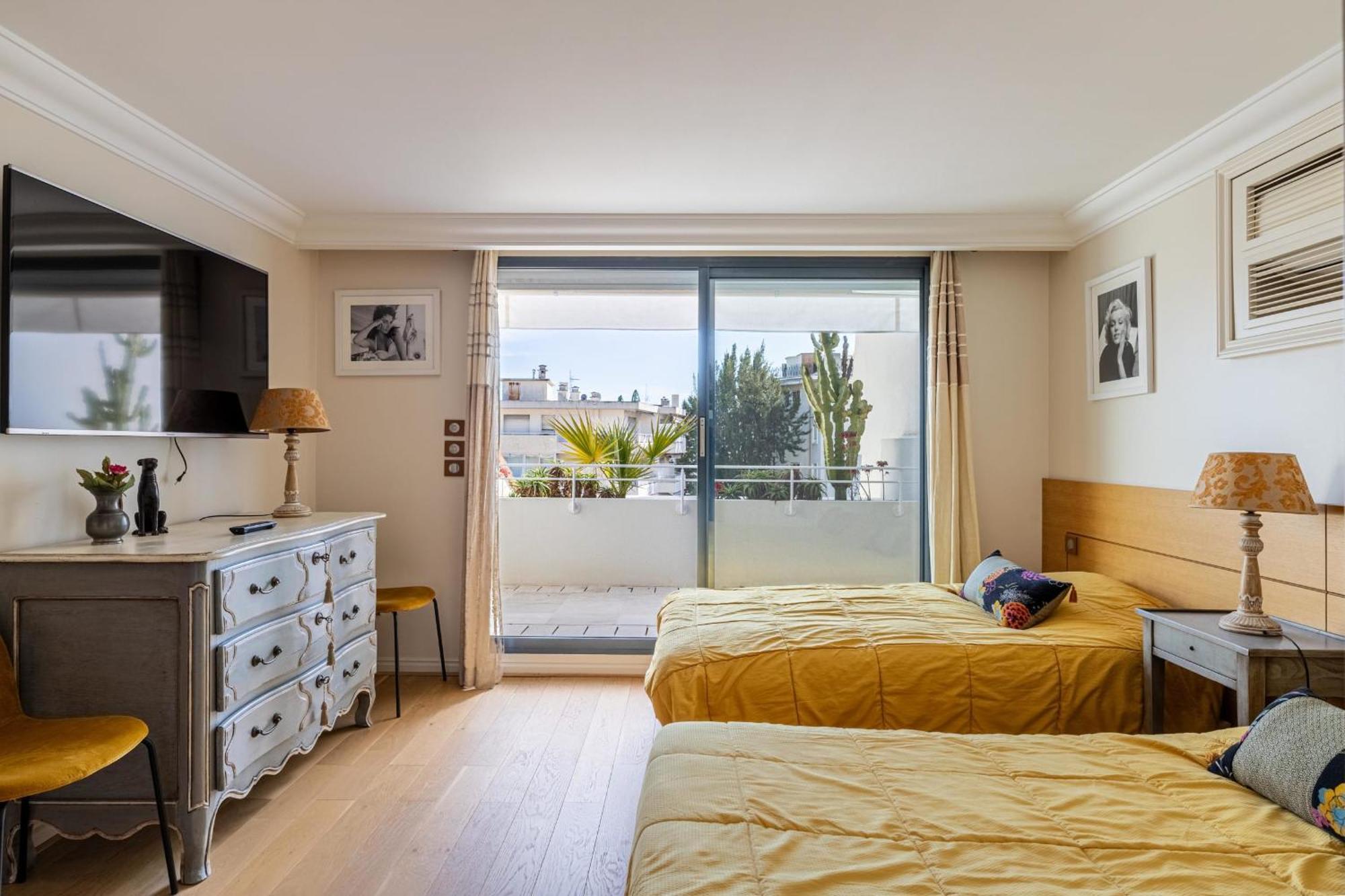 Apartment Ref 823 - Center - Duplex For Rent *