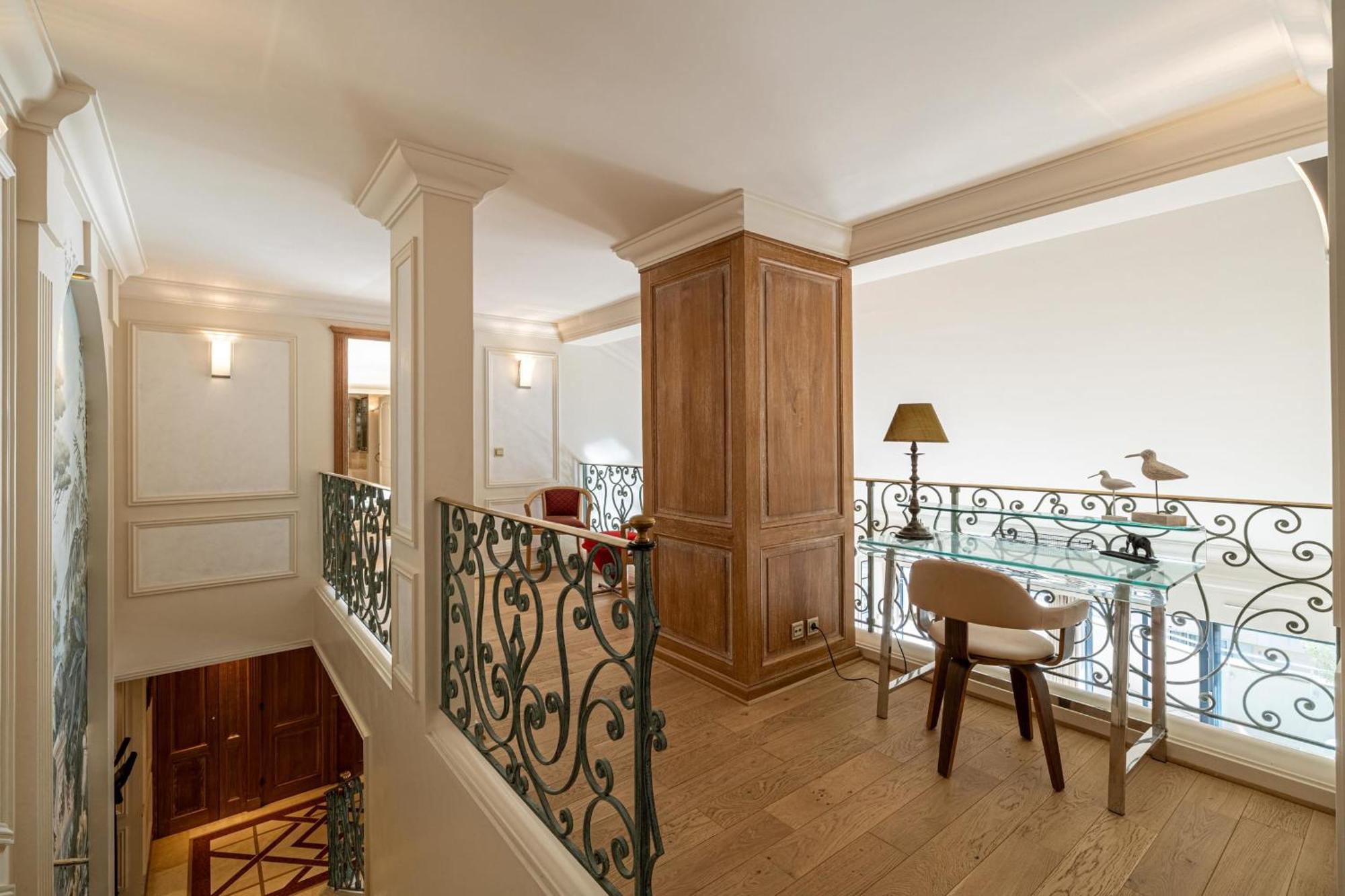 Apartment Ref 823 - Center - Duplex For Rent Cannes