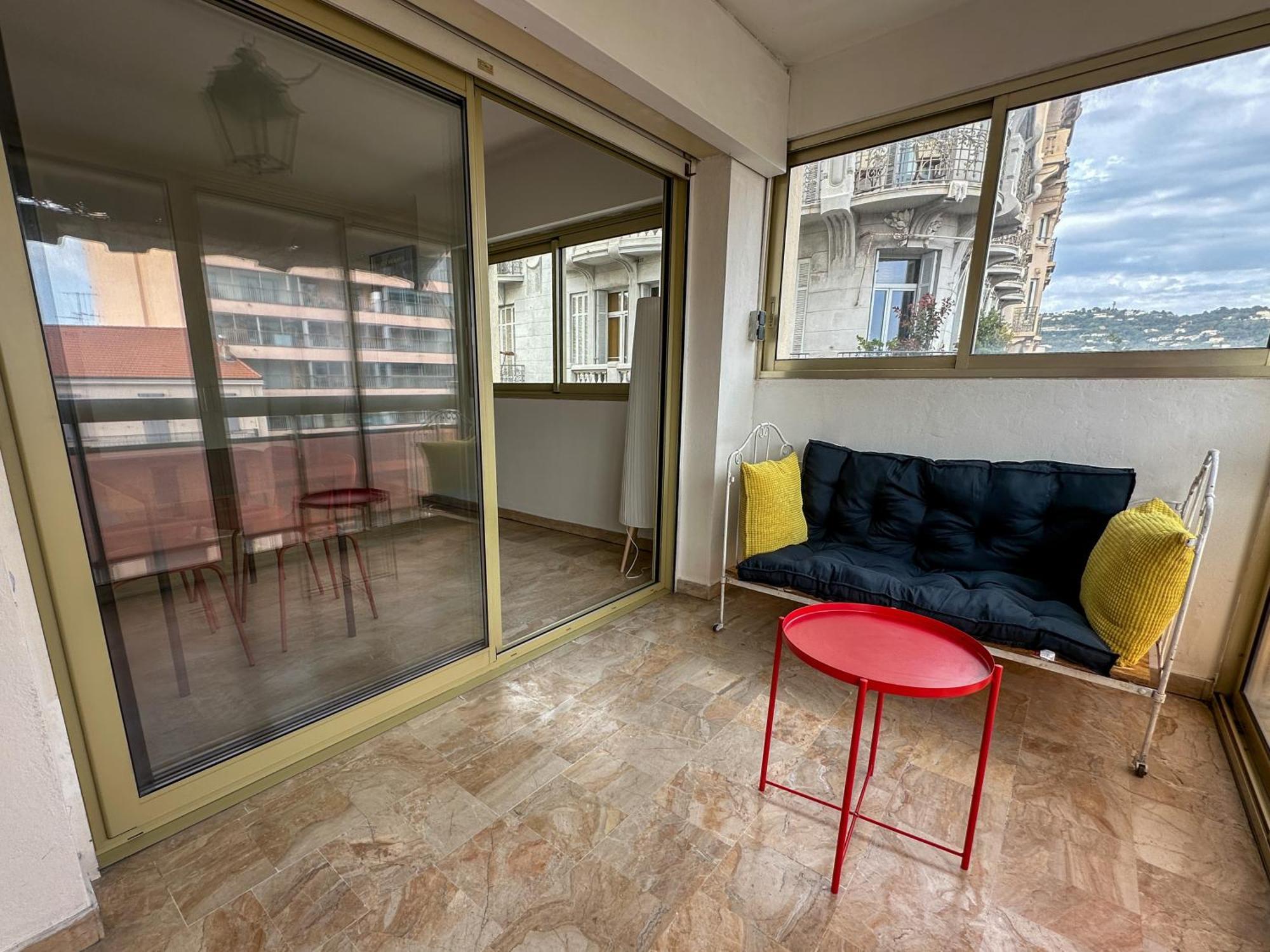 Apartment Lumineux, Confort, Palais A 500 M *