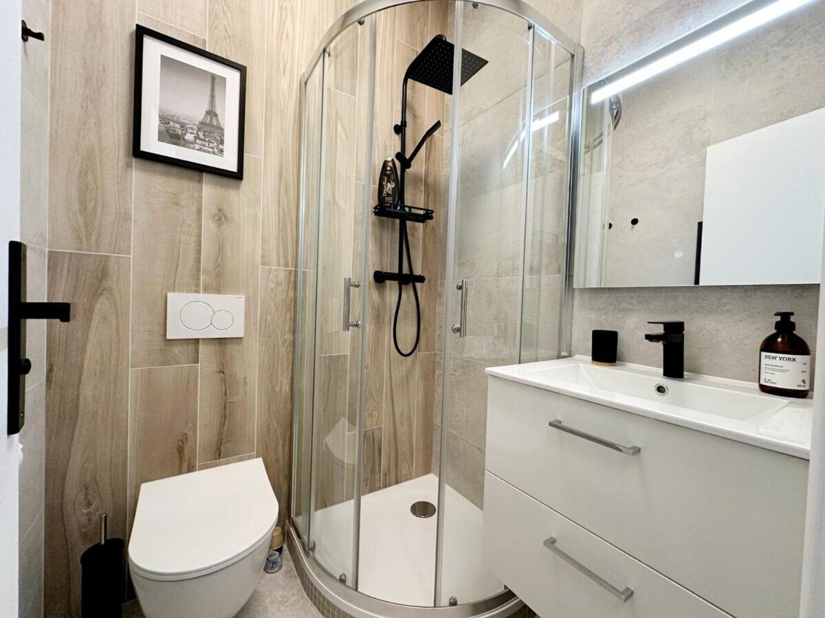 Apartment F2 Rue Des Freres Pradignac , Hypercentre 2 Min From Palais Of Festivals *