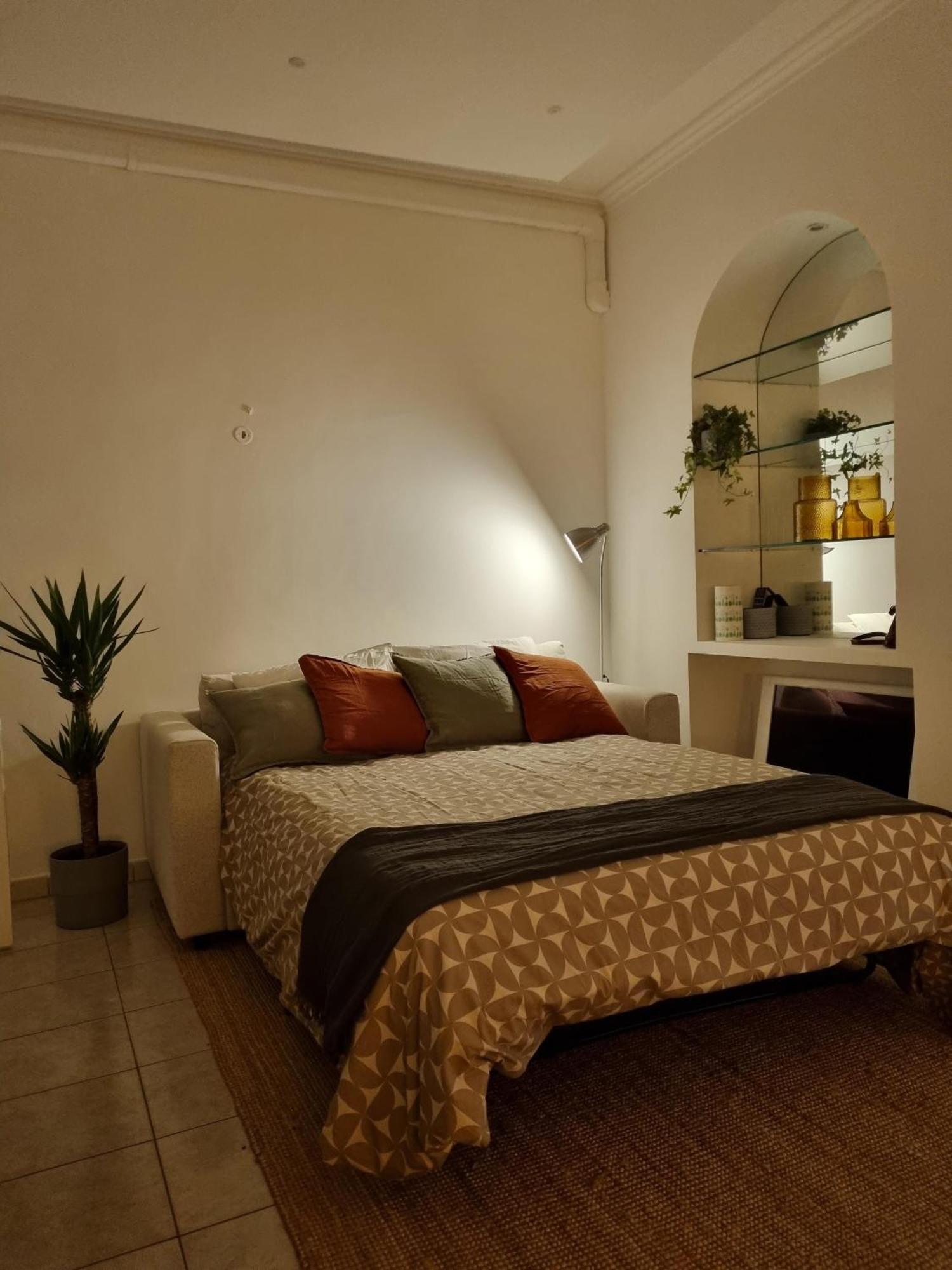 Bright One Bedroom In The Center Of Cannes13 Minutes Walk To The Palais Des Festivals - 2290 Apartment Cannes