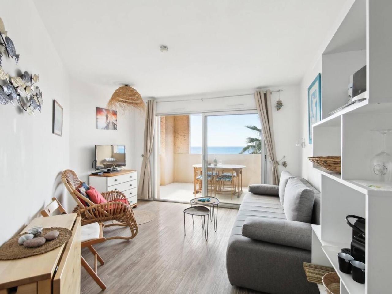 Beautiful With Sea View In 5 Pers Apartment *