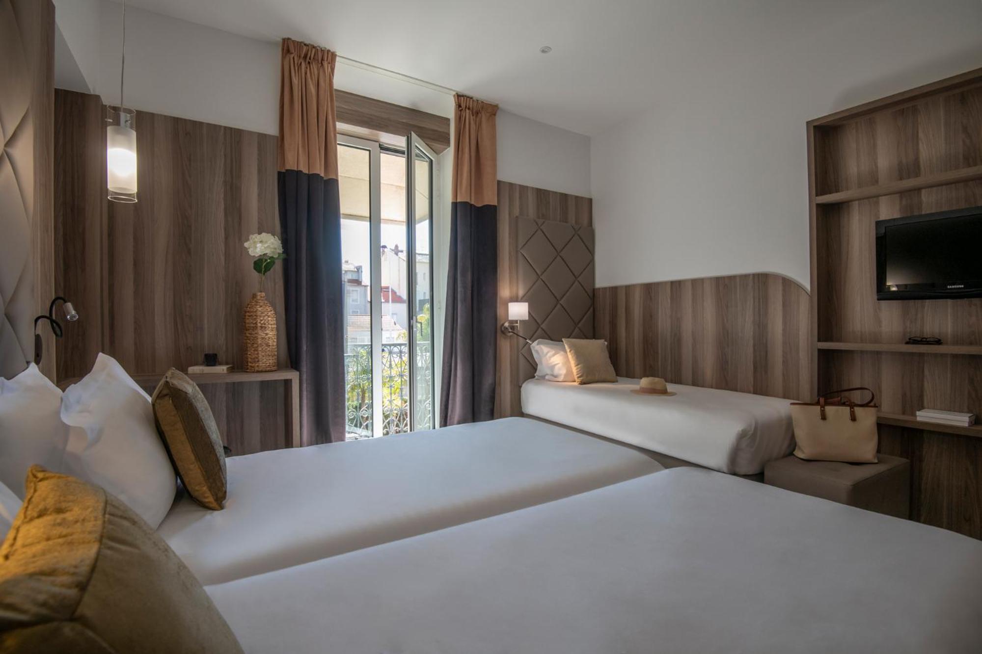 Golden Tulip De Paris Hotel
