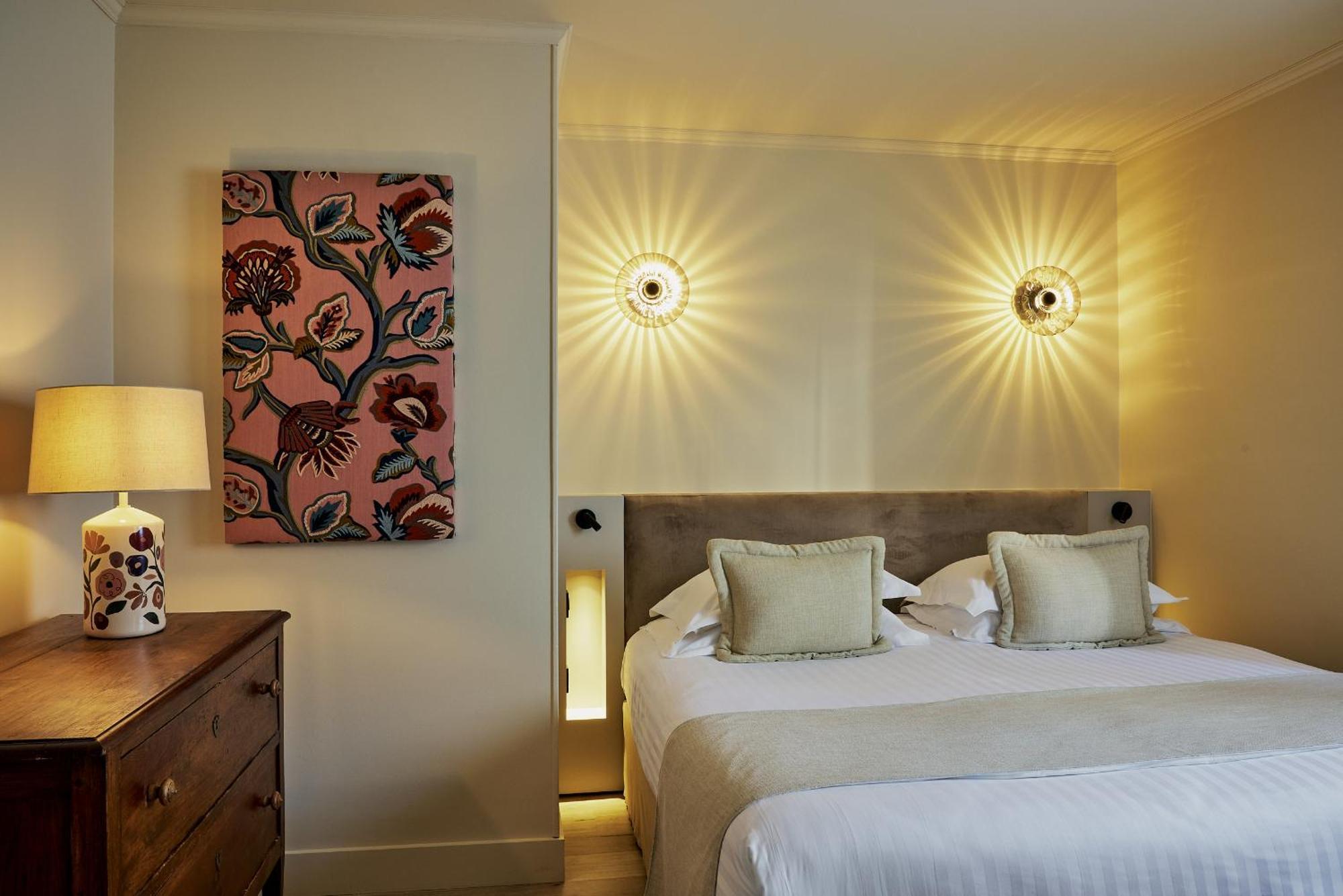D'estelle Aparthotel 4*