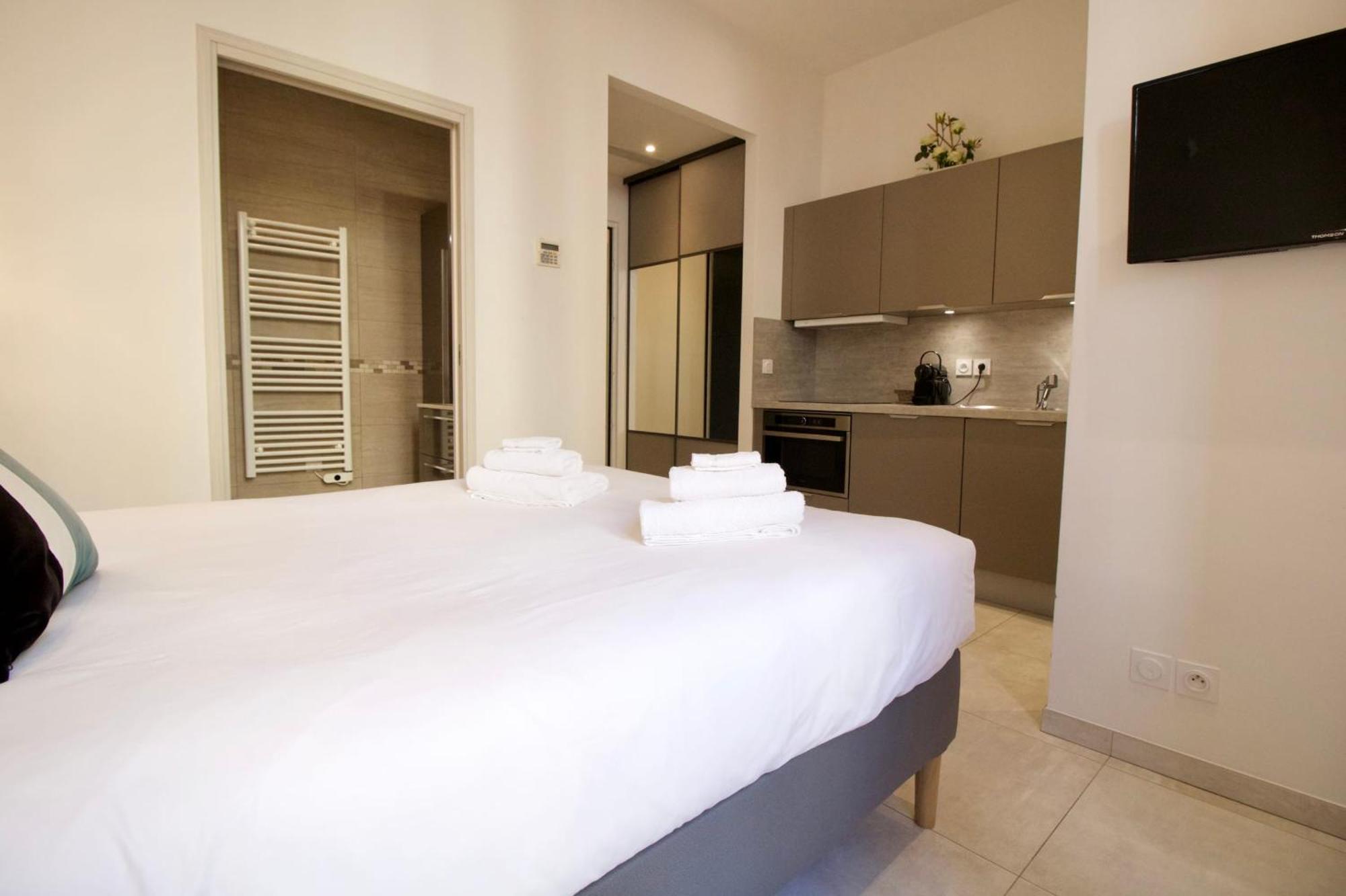 Apartment 4 Bedrooms 4 Bathrooms Terrace *