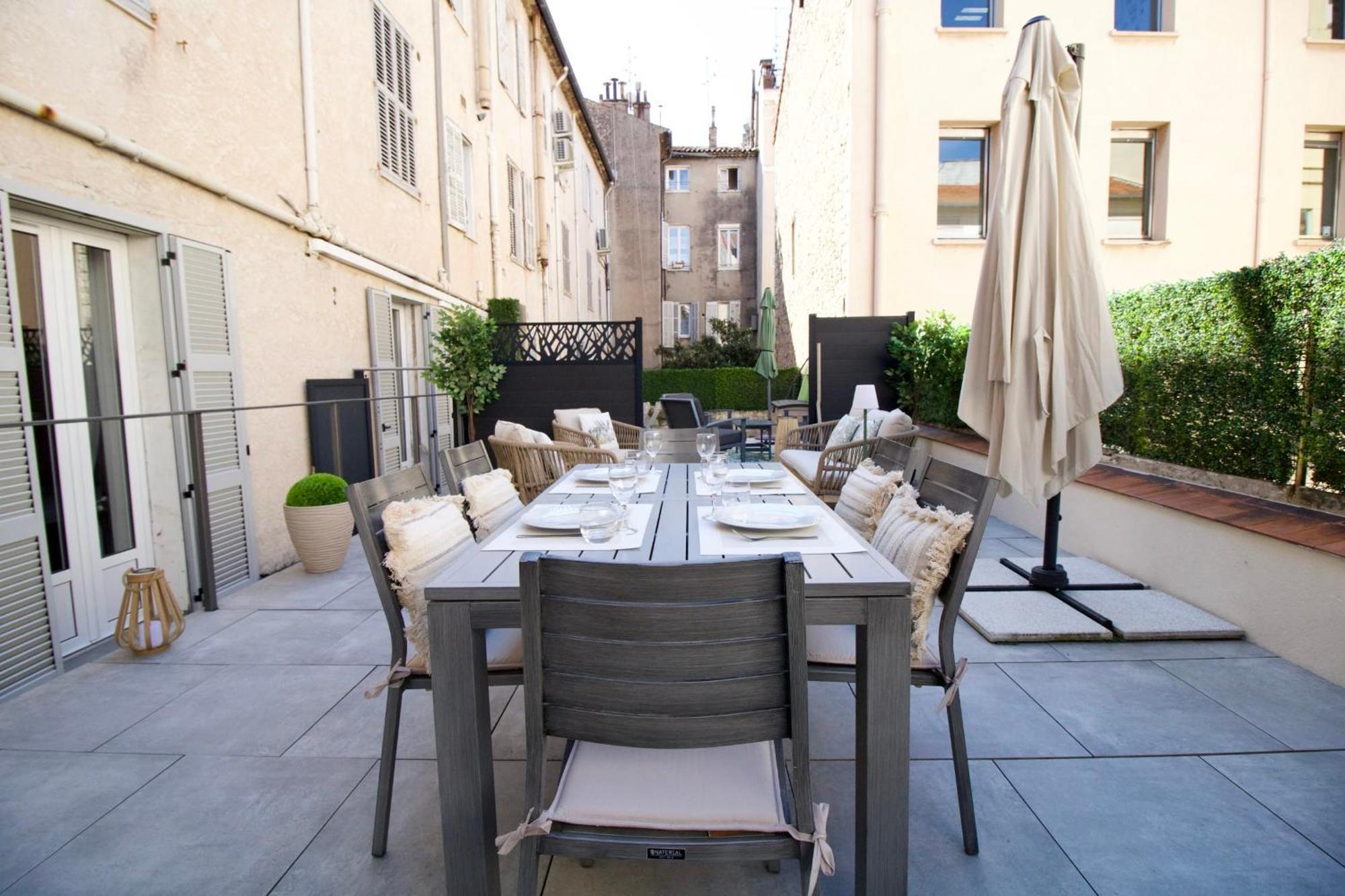 4 Bedrooms 4 Bathrooms Terrace * Cannes