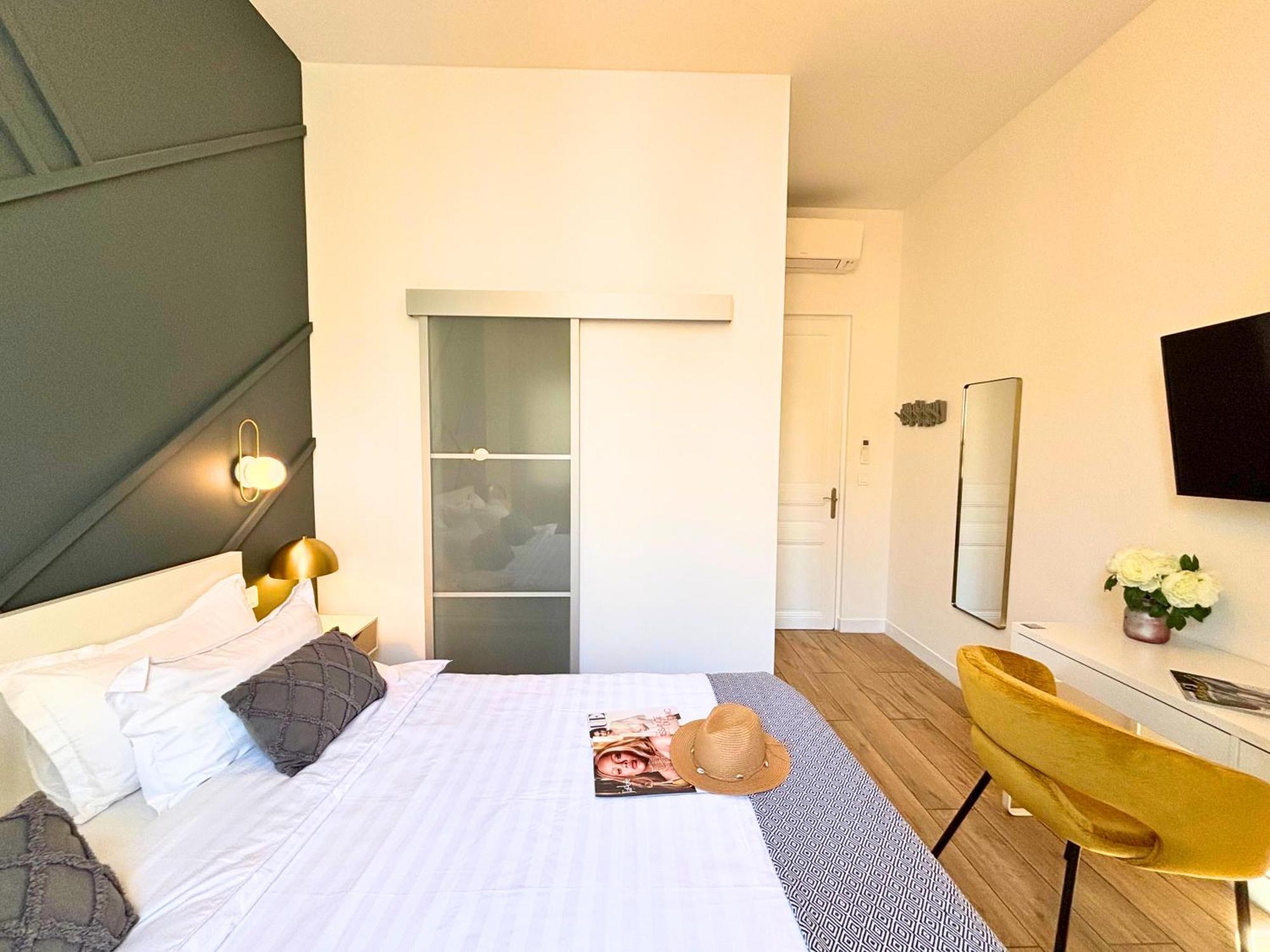 Beautiful 4 Beds & 4 Baths, 10min From Palais, 4 Stars Apartamento Cannes