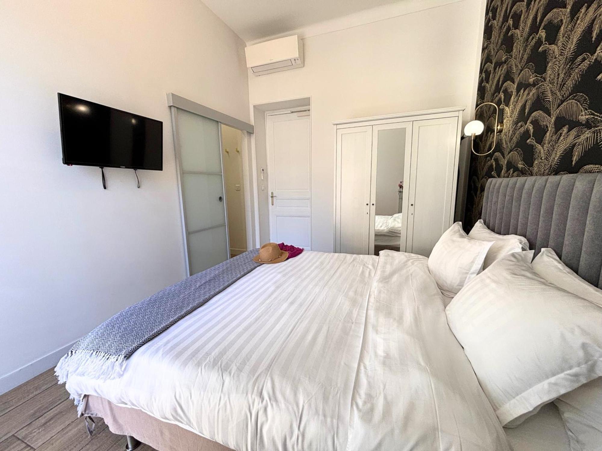 Beautiful 4 Beds & 4 Baths, 10min From Palais, 4 Stars * Cannes