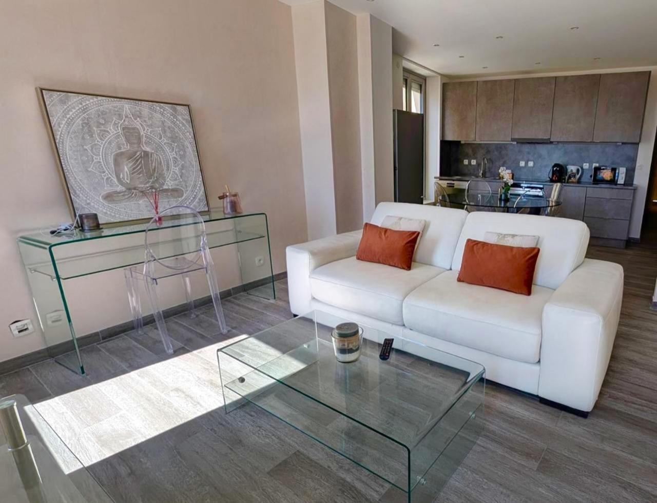 Plein Sud - Le Faure Apartment *