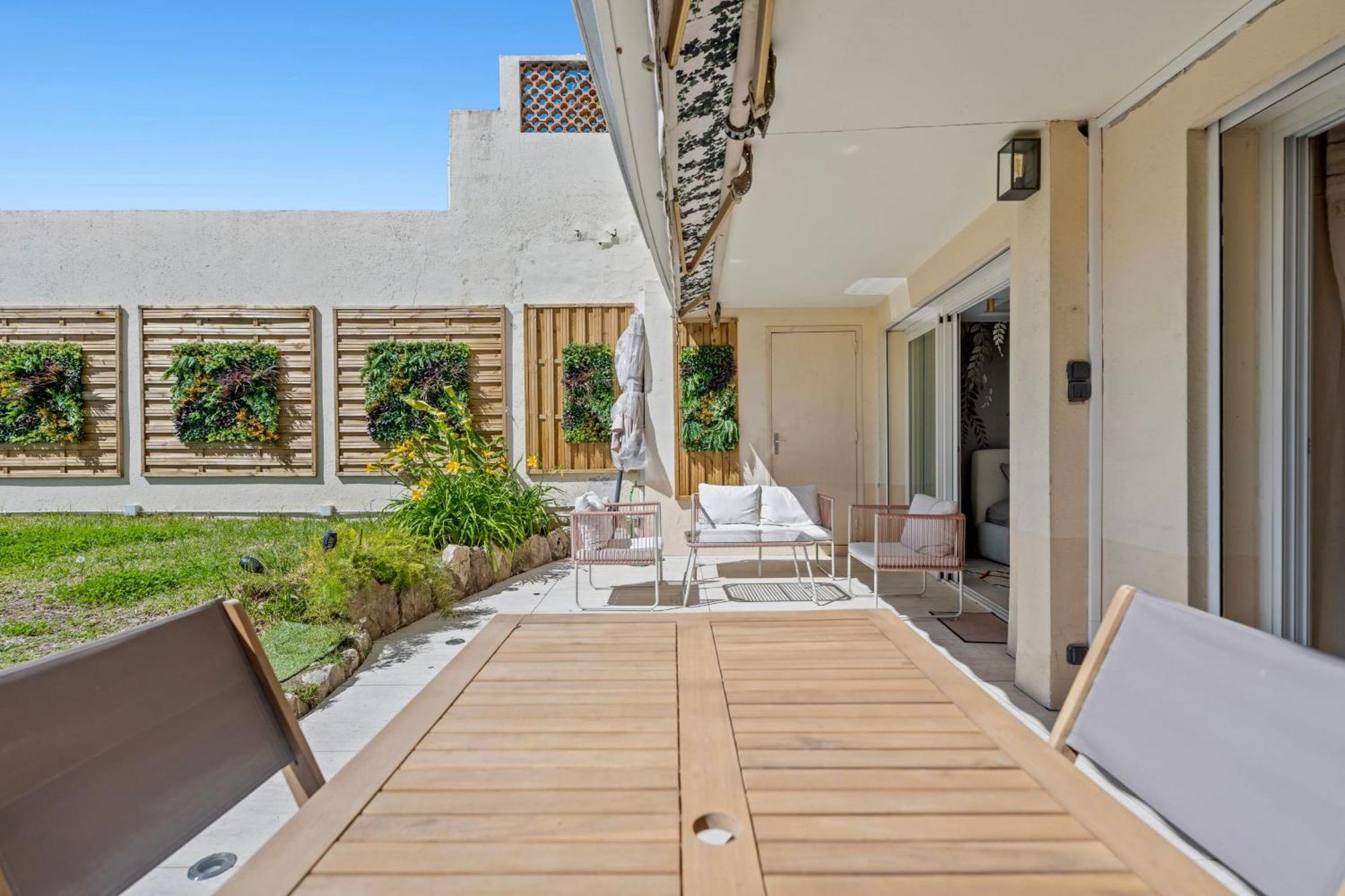 Luxueux Avec Jardin Suspendu Vue 10 Min Du Palais