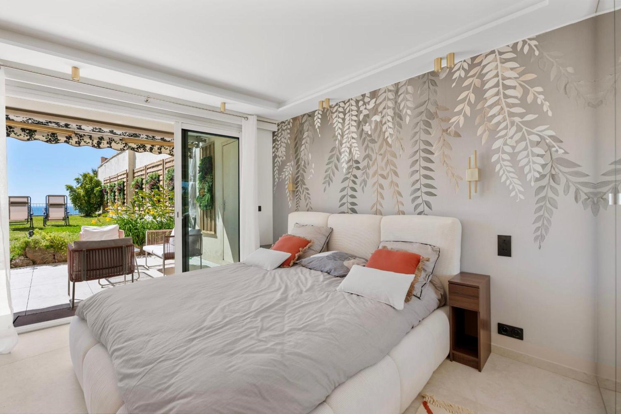 Apartment Luxueux Avec Jardin Suspendu Vue 10 Min Du Palais Cannes