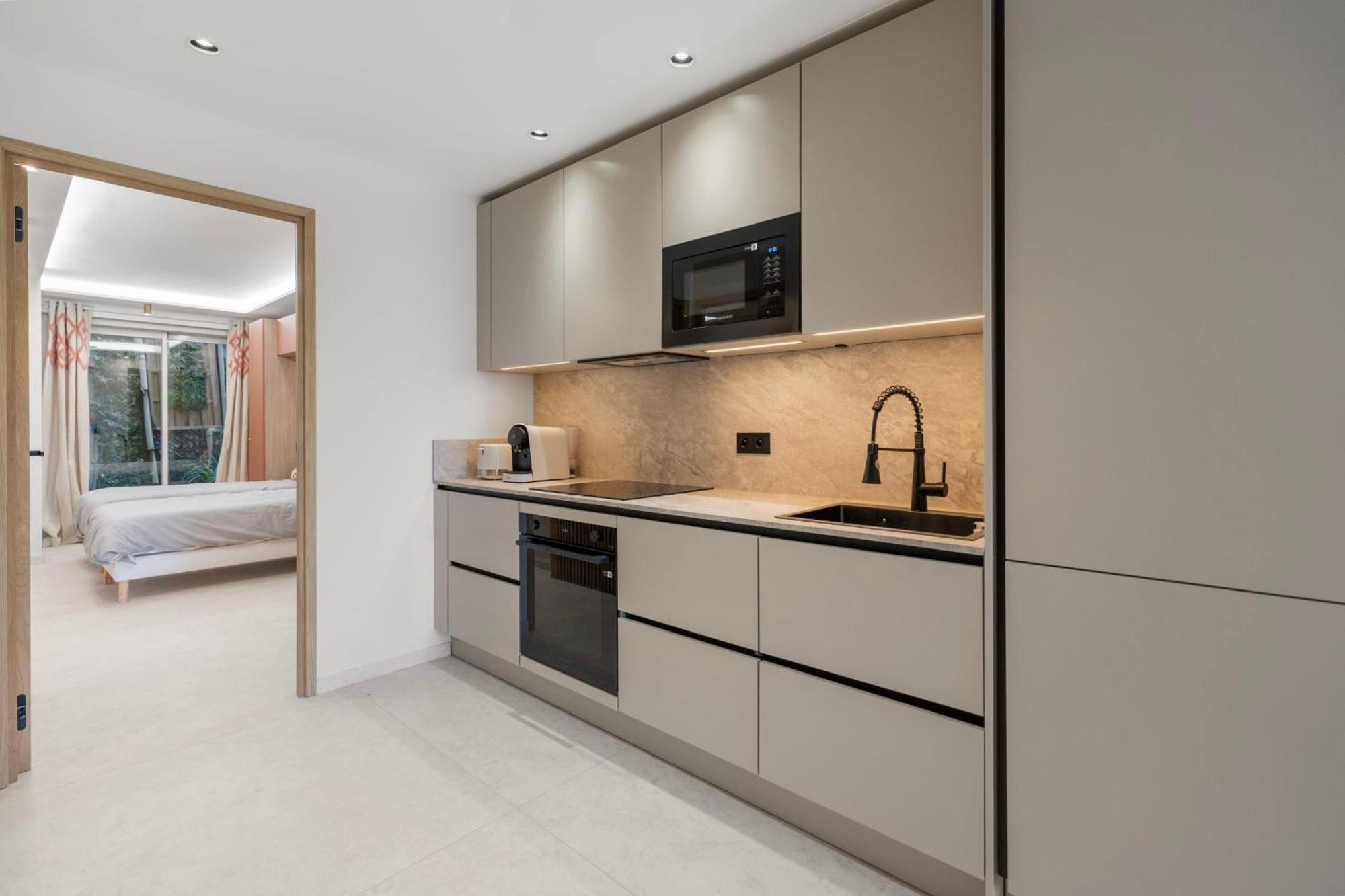 Luxueux Avec Jardin Suspendu Vue 10 Min Du Palais Apartment
