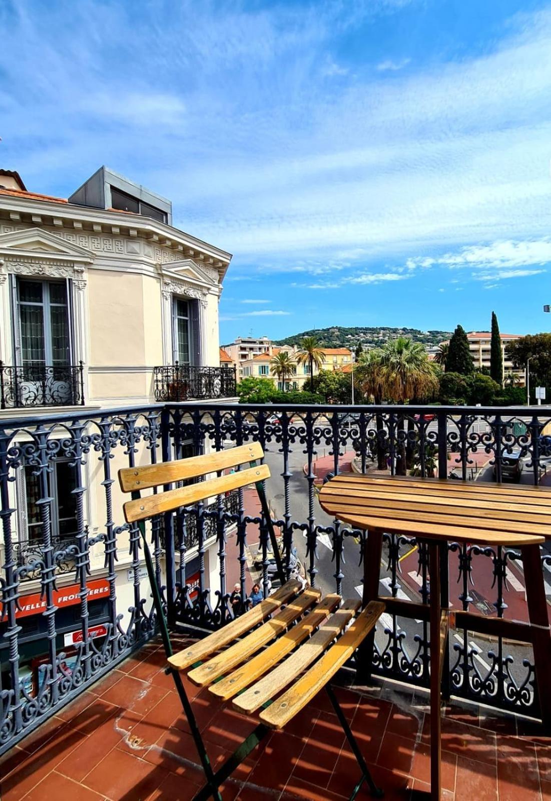 2 Bedrooms 5 Min Walk To Croisette Apartment Cannes