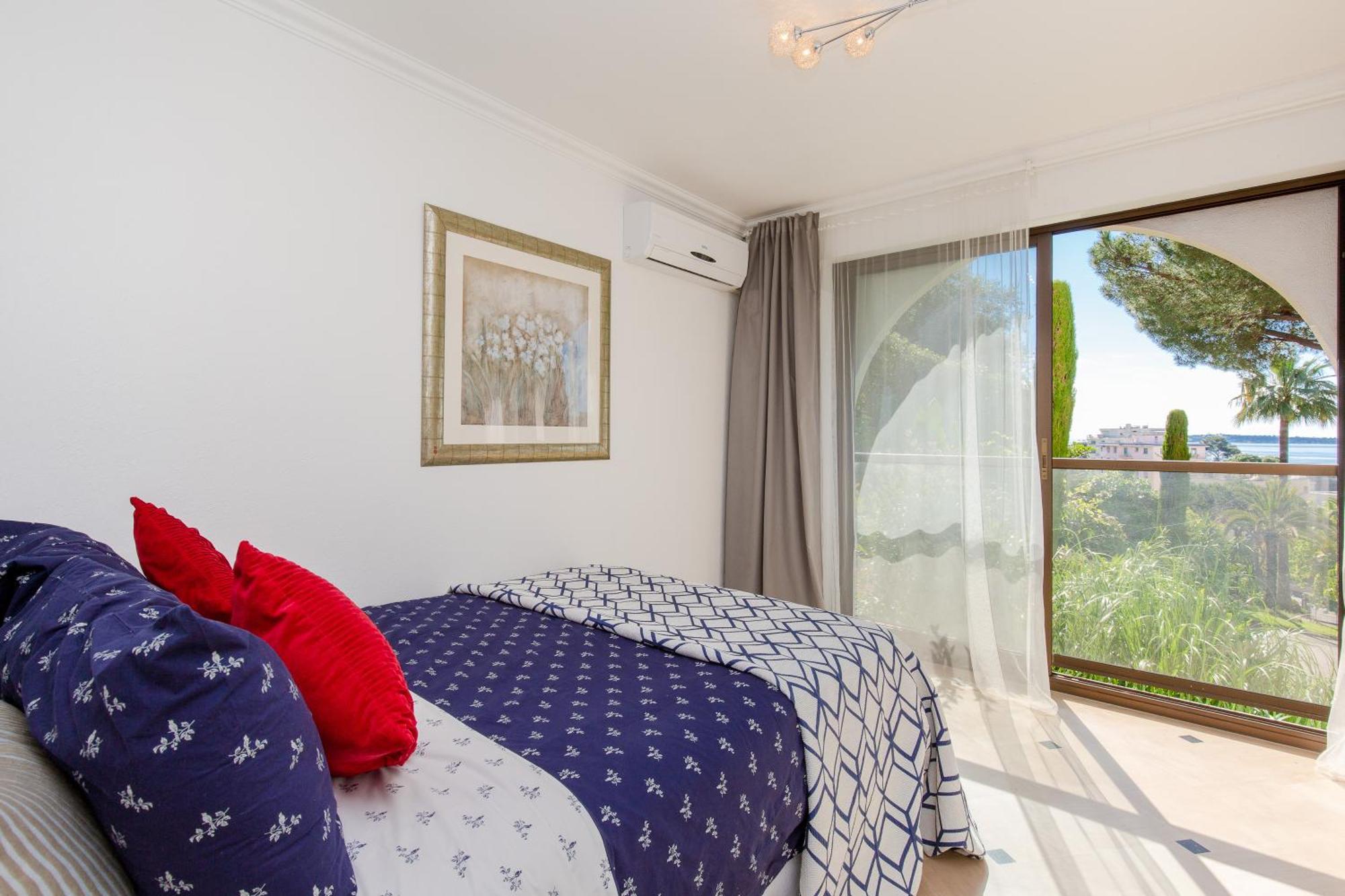 Cozy With Sea View, Swimming Pool And Greenery Cannes