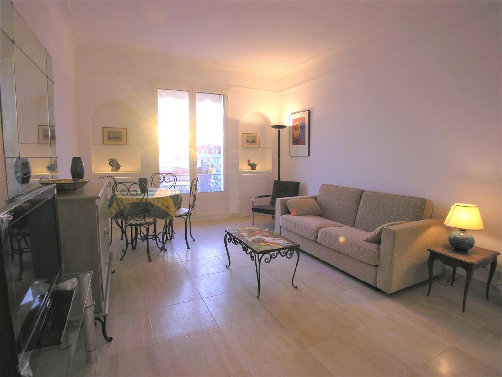 Appartement Palais Miramar - & G17 - Vue - Croisette Emplacement Unique -20 - Wifi - Clim Cannes