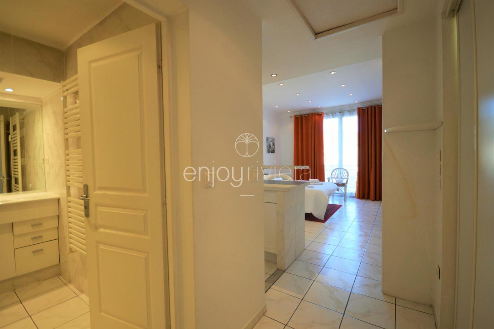 Palais Miramar - White Jardin - 20m *