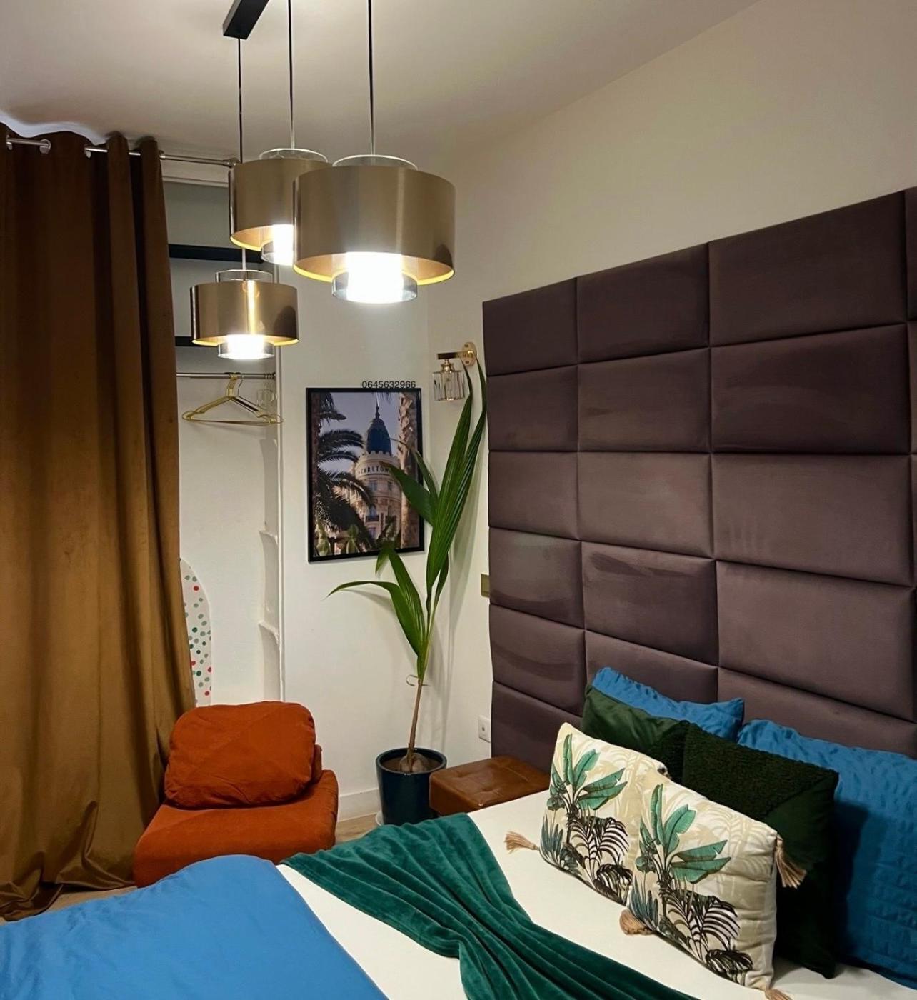 Le Petit Carlthon Apartment *