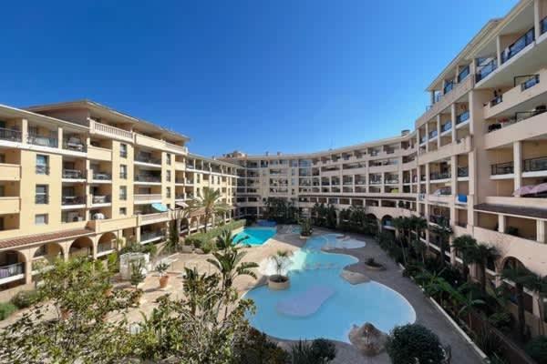 Le 447 - Confort & Soleil - Piscine Apartment