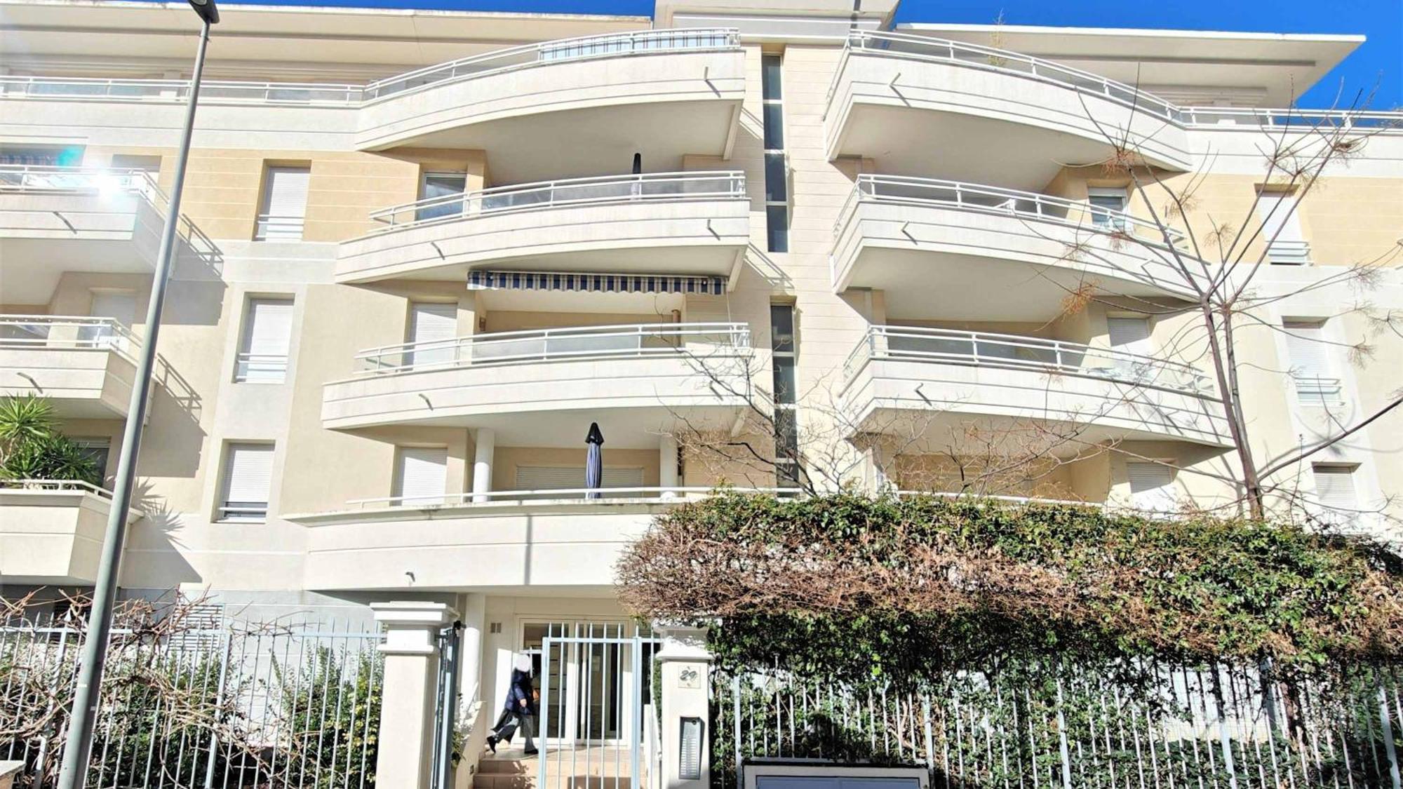 Apartment B014 Spacieux 2 Piscine Parking 4min Cannes