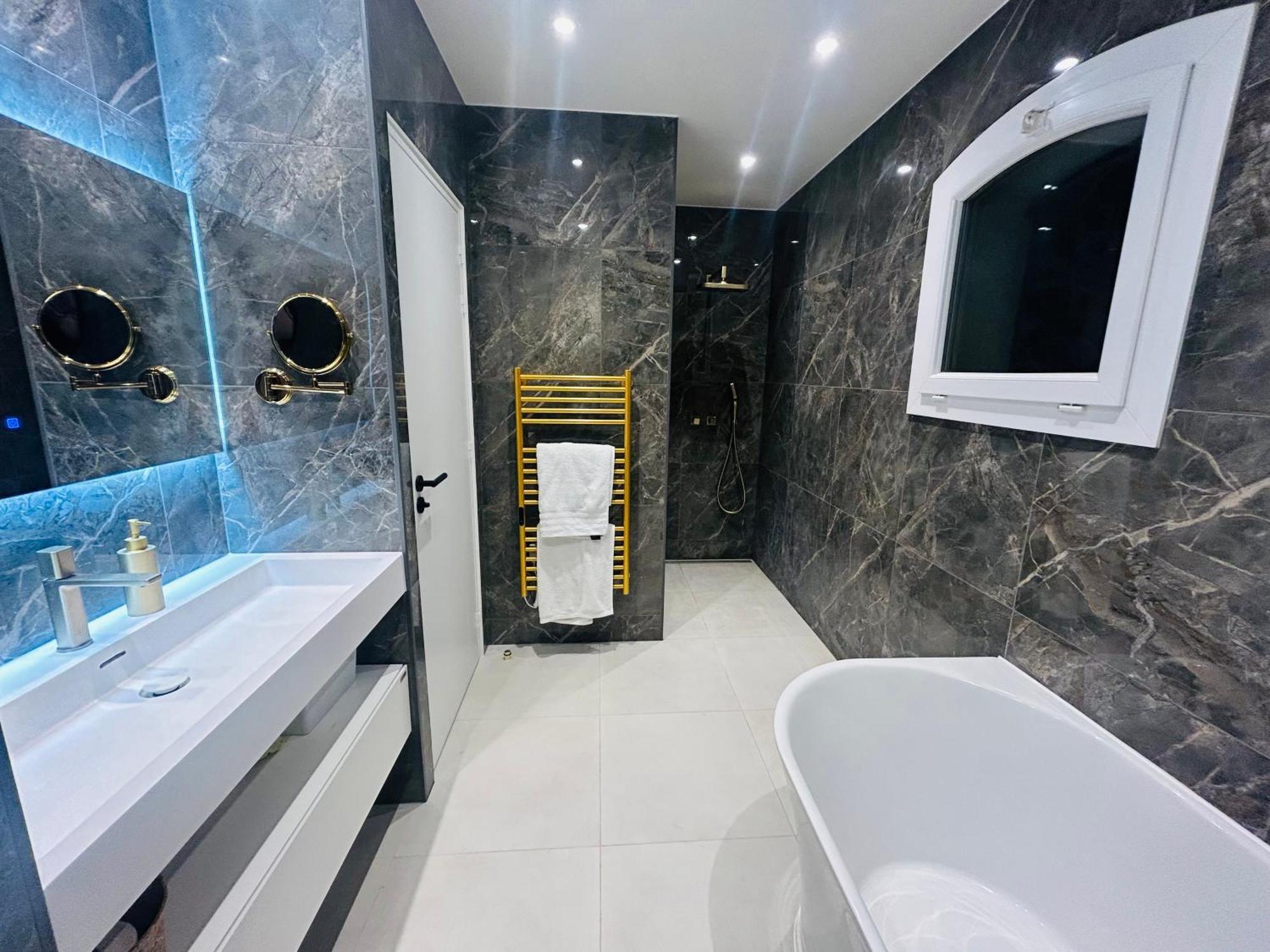 Luxury Cannes,350 M2, 12 Pers, 6 Ch 6 Sdb Villa *