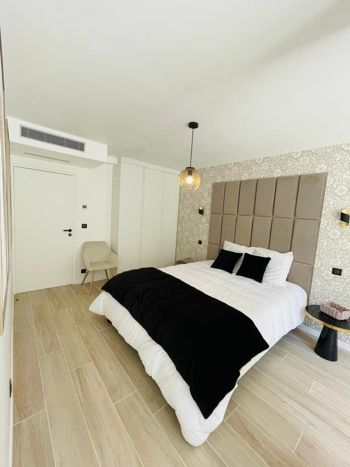 Villa Luxury Cannes,350 M2, 12 Pers, 6 Ch 6 Sdb *