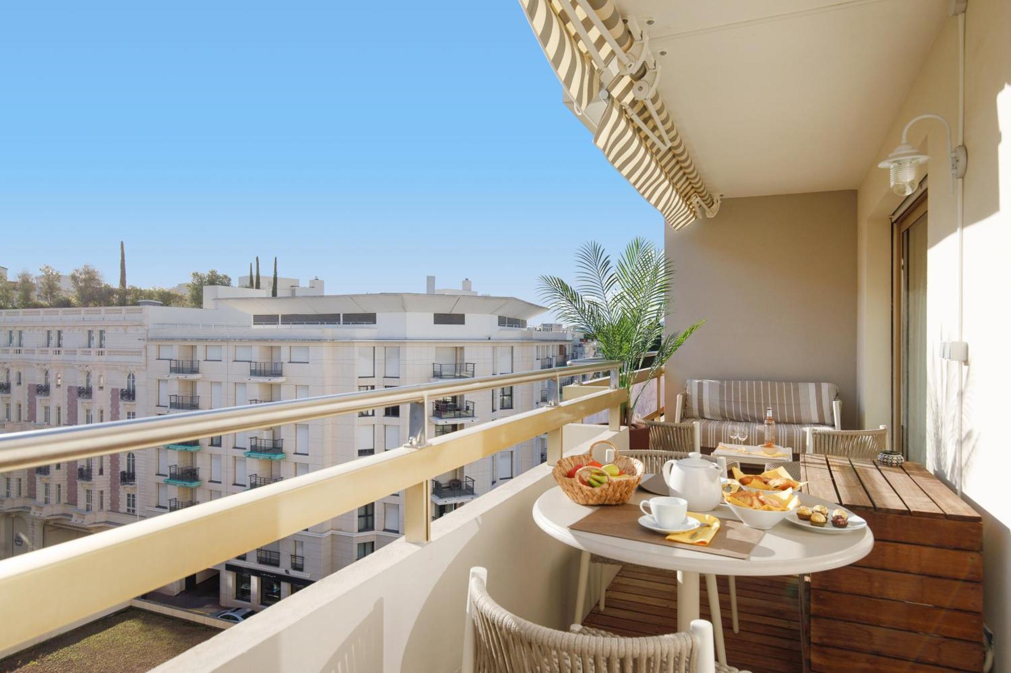 Le Palais Royal Elegant Confortable -balcon 100 Metres Croisette * Cannes