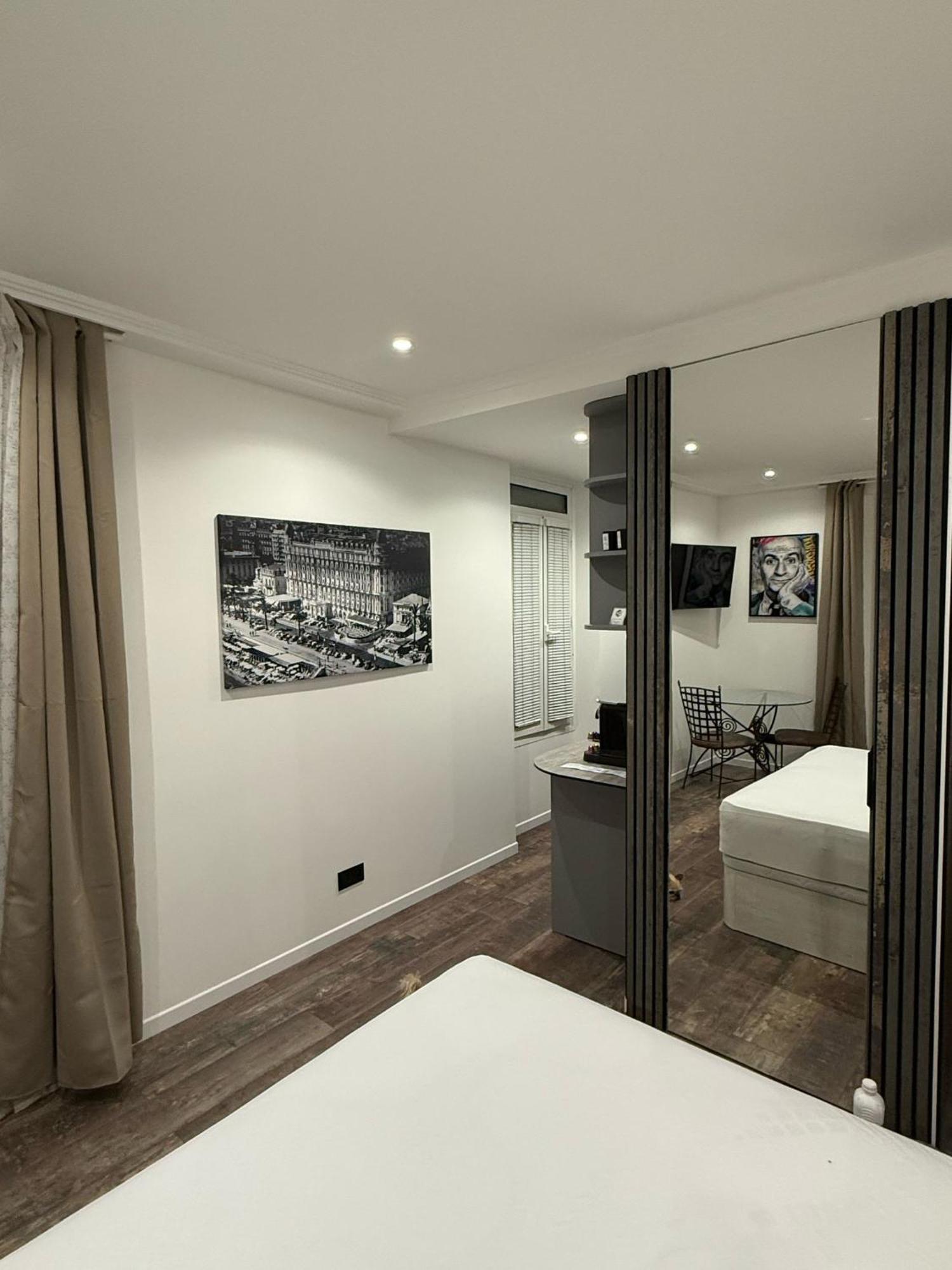 Ref Pinson Apartment *