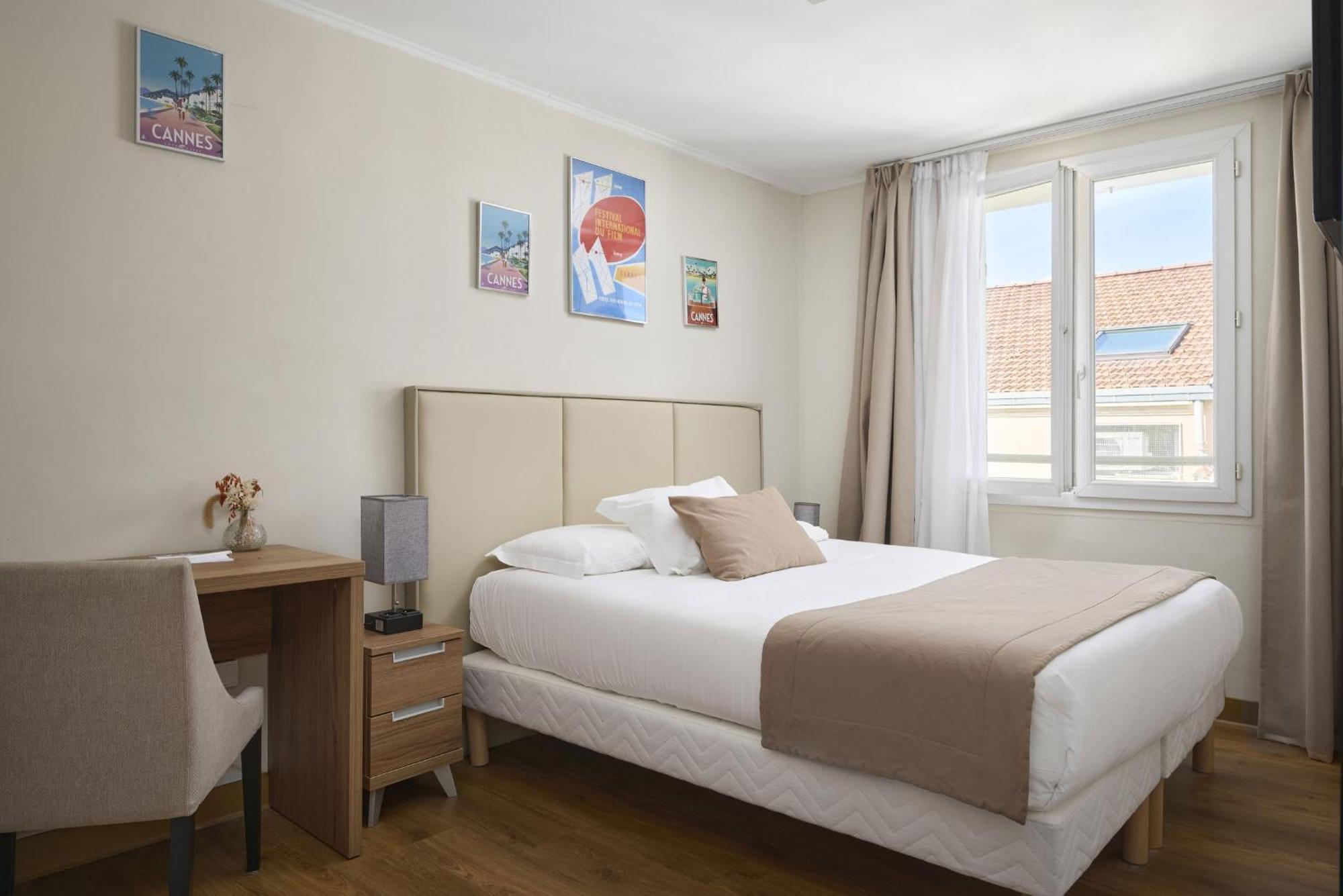 Hotel Des Congres Et Festivals 3*
