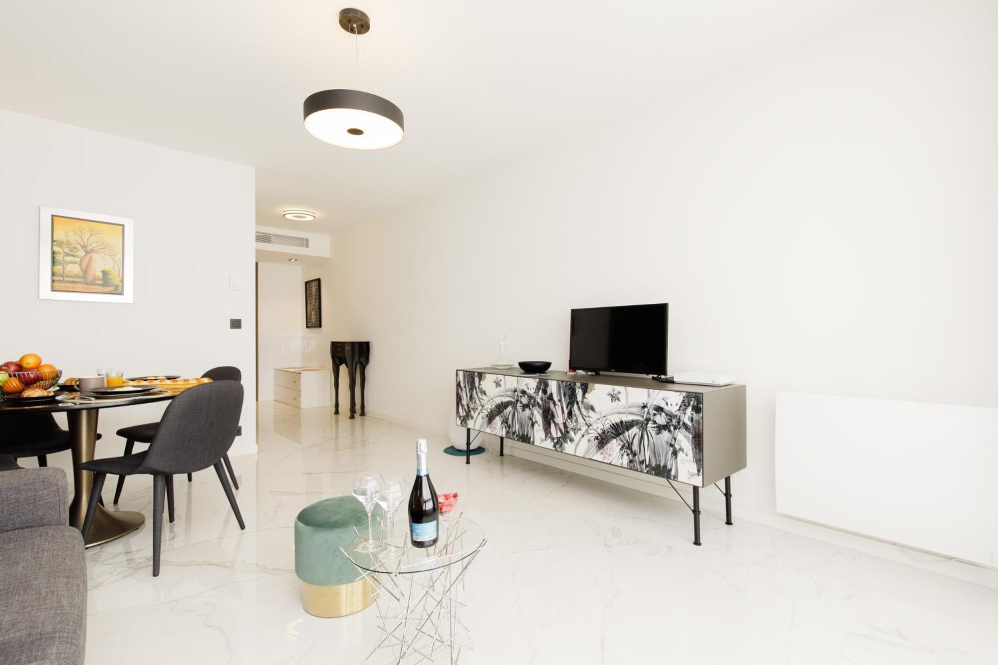 Gray D'albion 3i7 Yourhosthelper Apartment Cannes