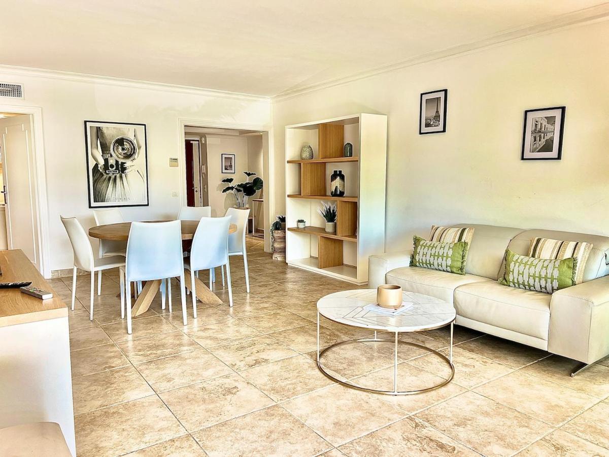 Luxurious 2-bedroom Pointe Croisette, Sea View, Private Parking Appartement