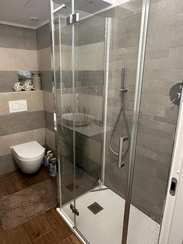 Luxurious Private Floor 130M2 - Ac, Terrace, Pool, Parking - Croisette 5', Plage Des Sports Apartment