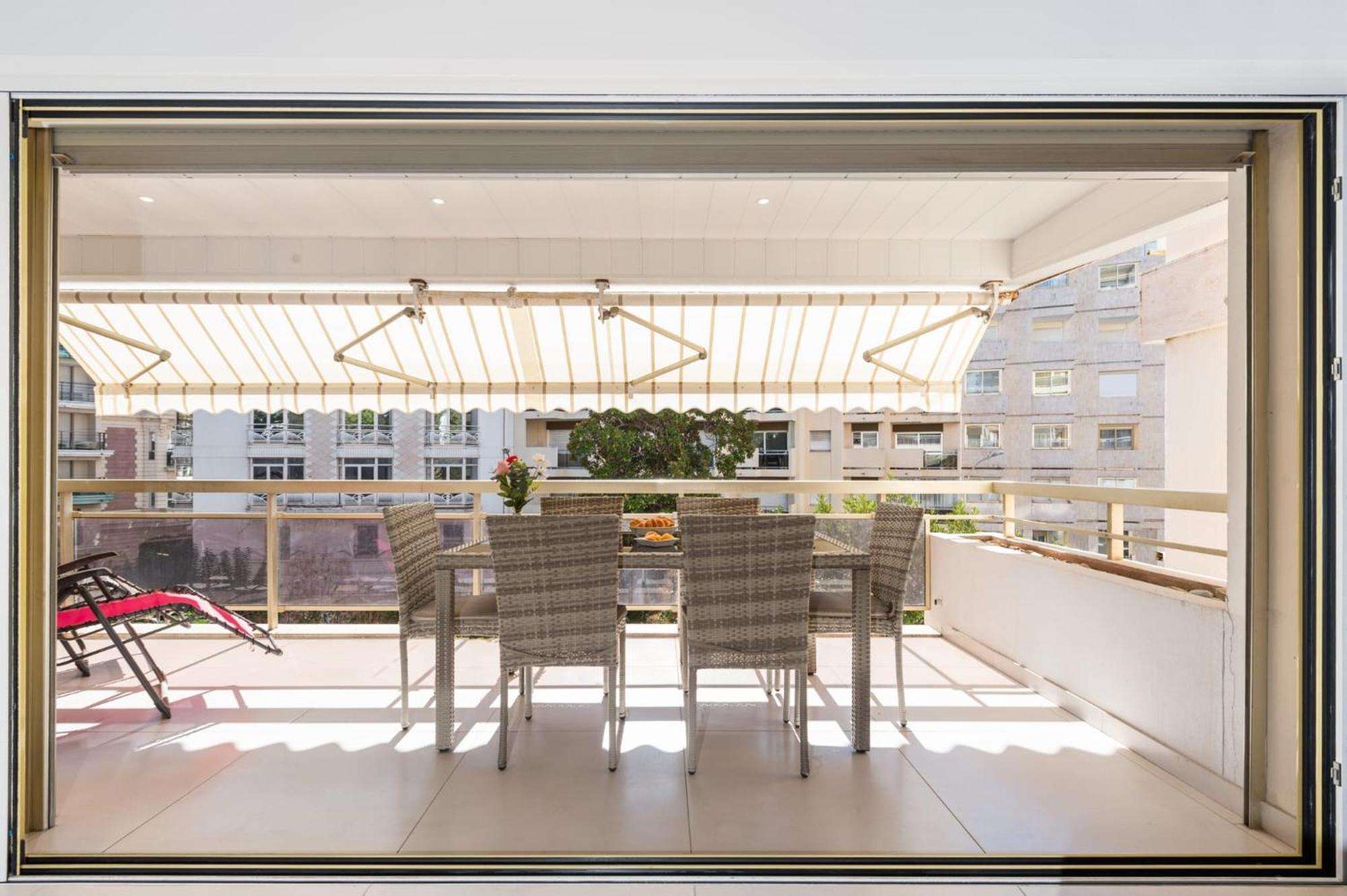 Croisette - Wonderfull 3 Bedrooms Apartment *