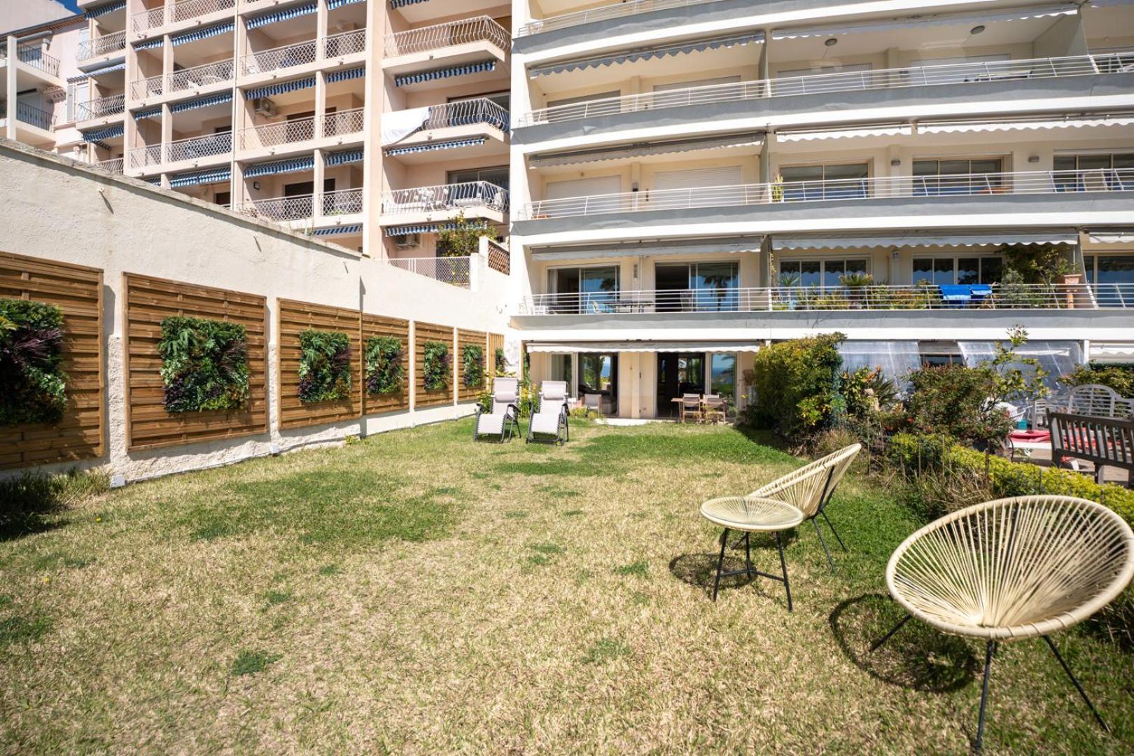 Apartment Luxueux Avec Jardin Suspendu Vue 10 Min Du Palais