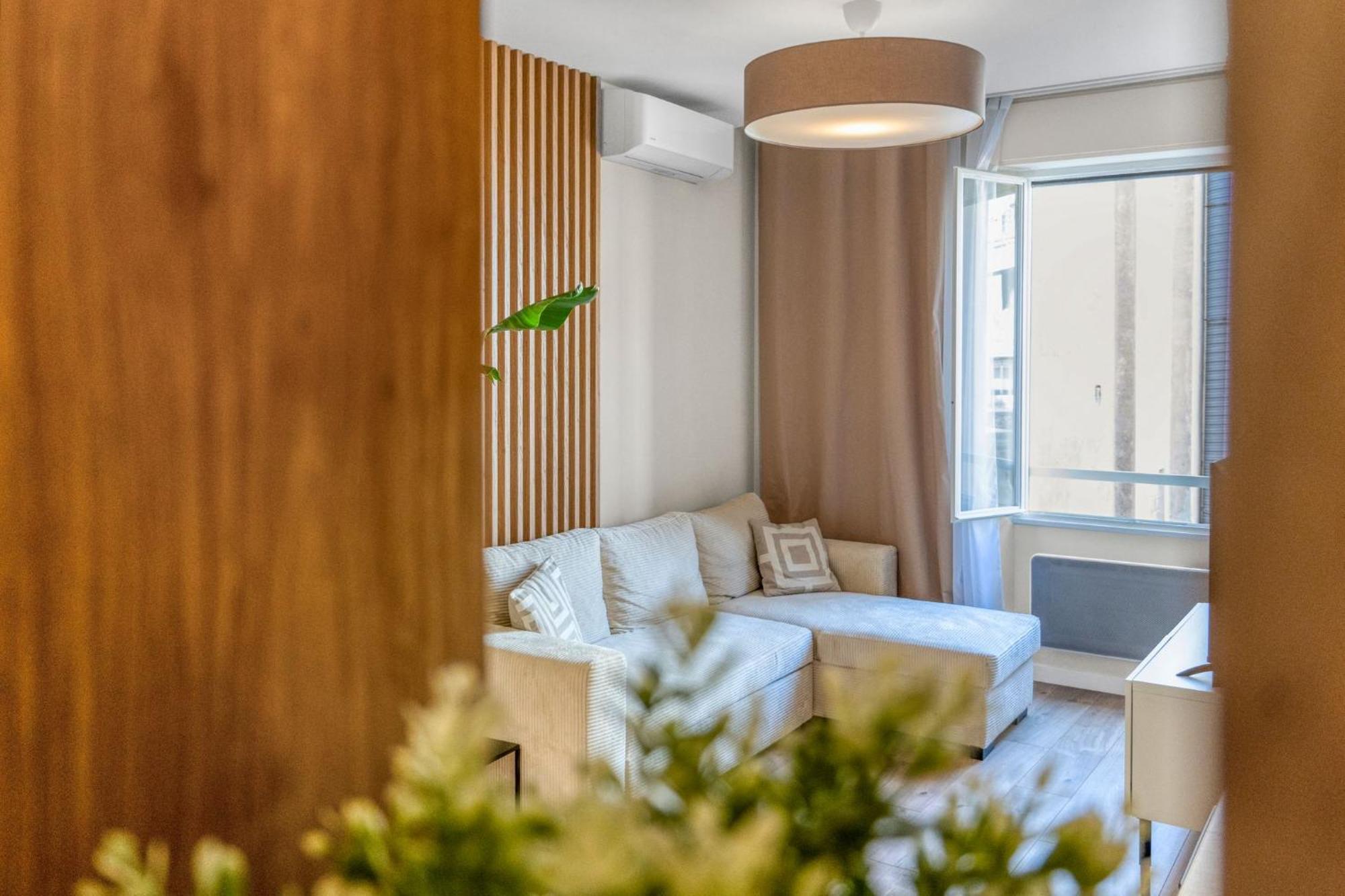 Apartment F2 Rue Des Freres Pradignac , Hypercentre 2 Min From Palais Of Festivals Cannes