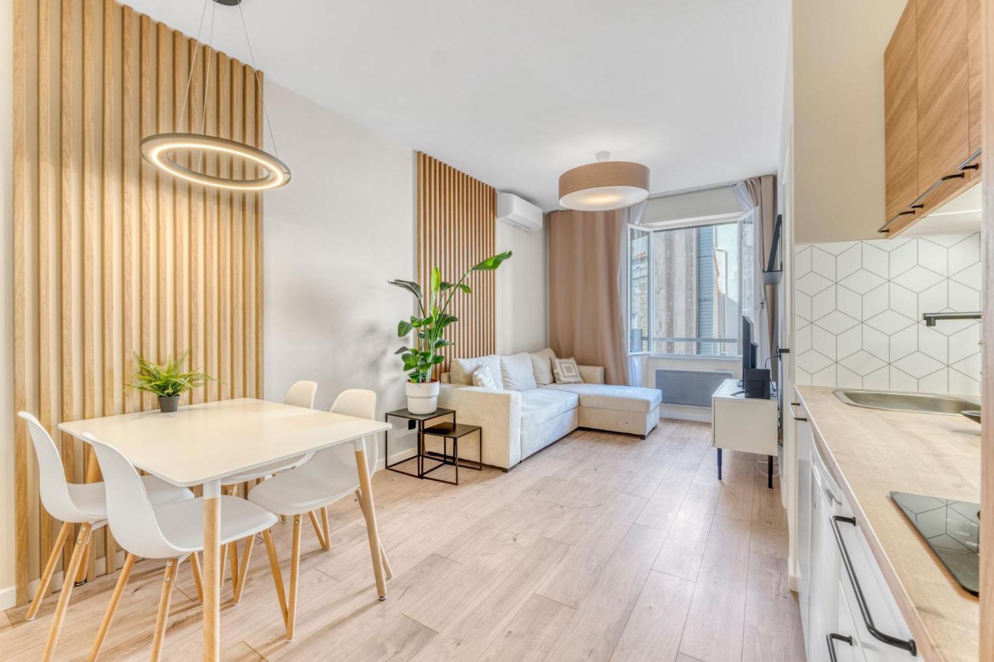 F2 Rue Des Freres Pradignac , Hypercentre 2 Min From Palais Of Festivals * Cannes