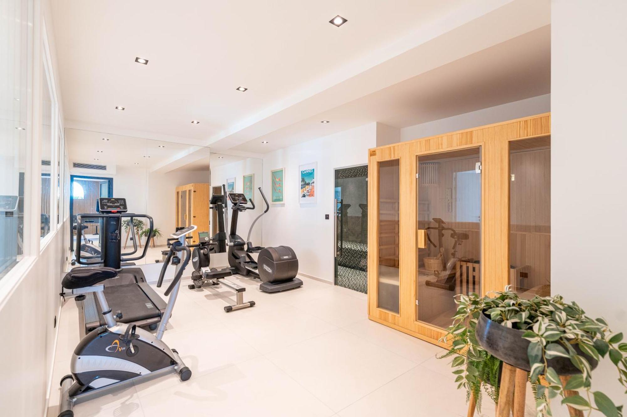 Luxury Cannes,350 M2, 12 Pers, 6 Ch 6 Sdb Villa *