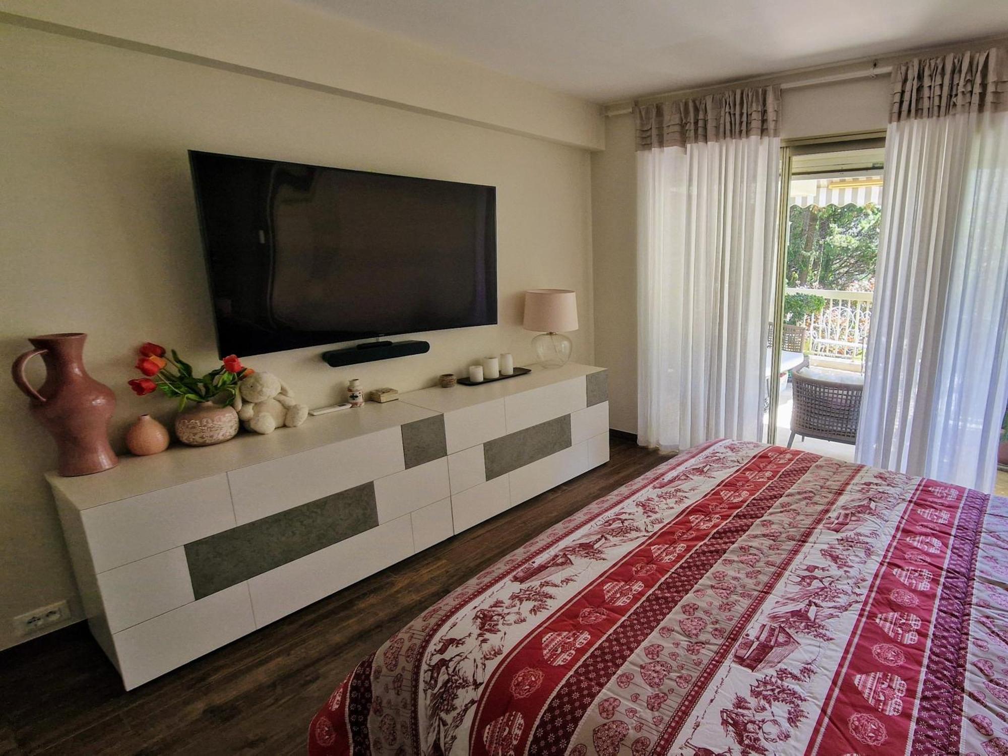 Luxurious Private Floor 130M2 - Ac, Terrace, Pool, Parking - Croisette 5', Plage Des Sports * Cannes
