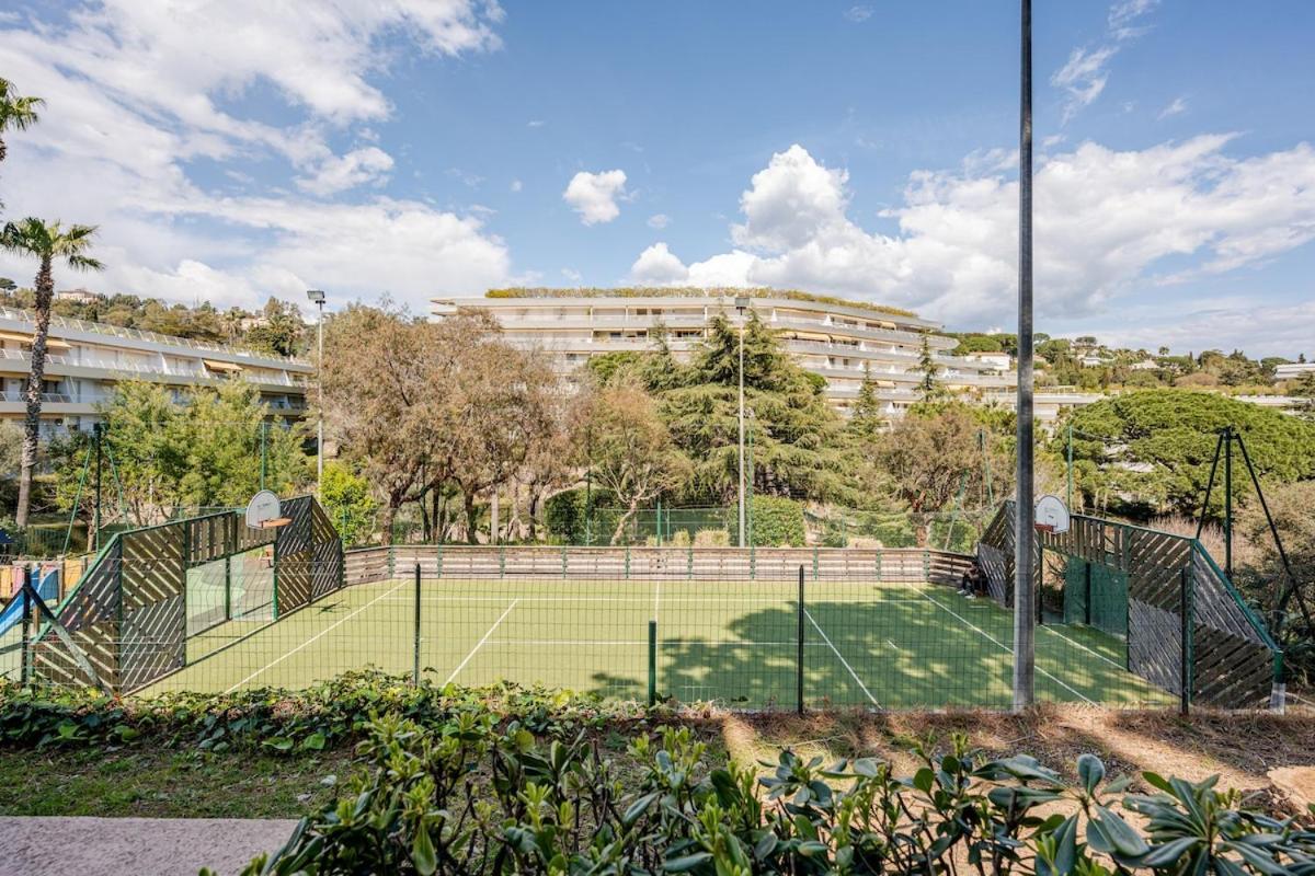 With Garden, Pool, Sea View And Parking Apartment